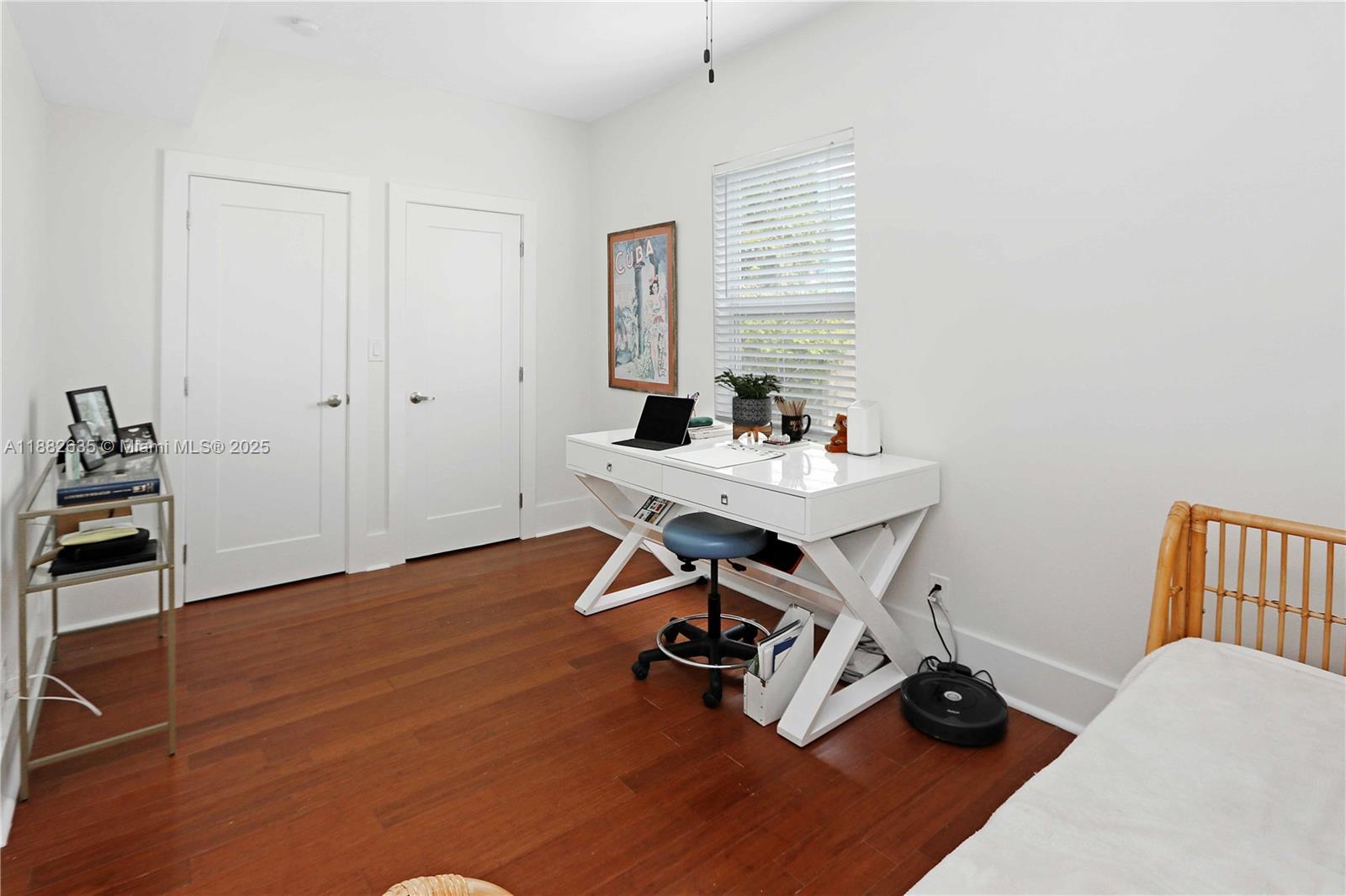 HOLLYWOOD - Residential Lease