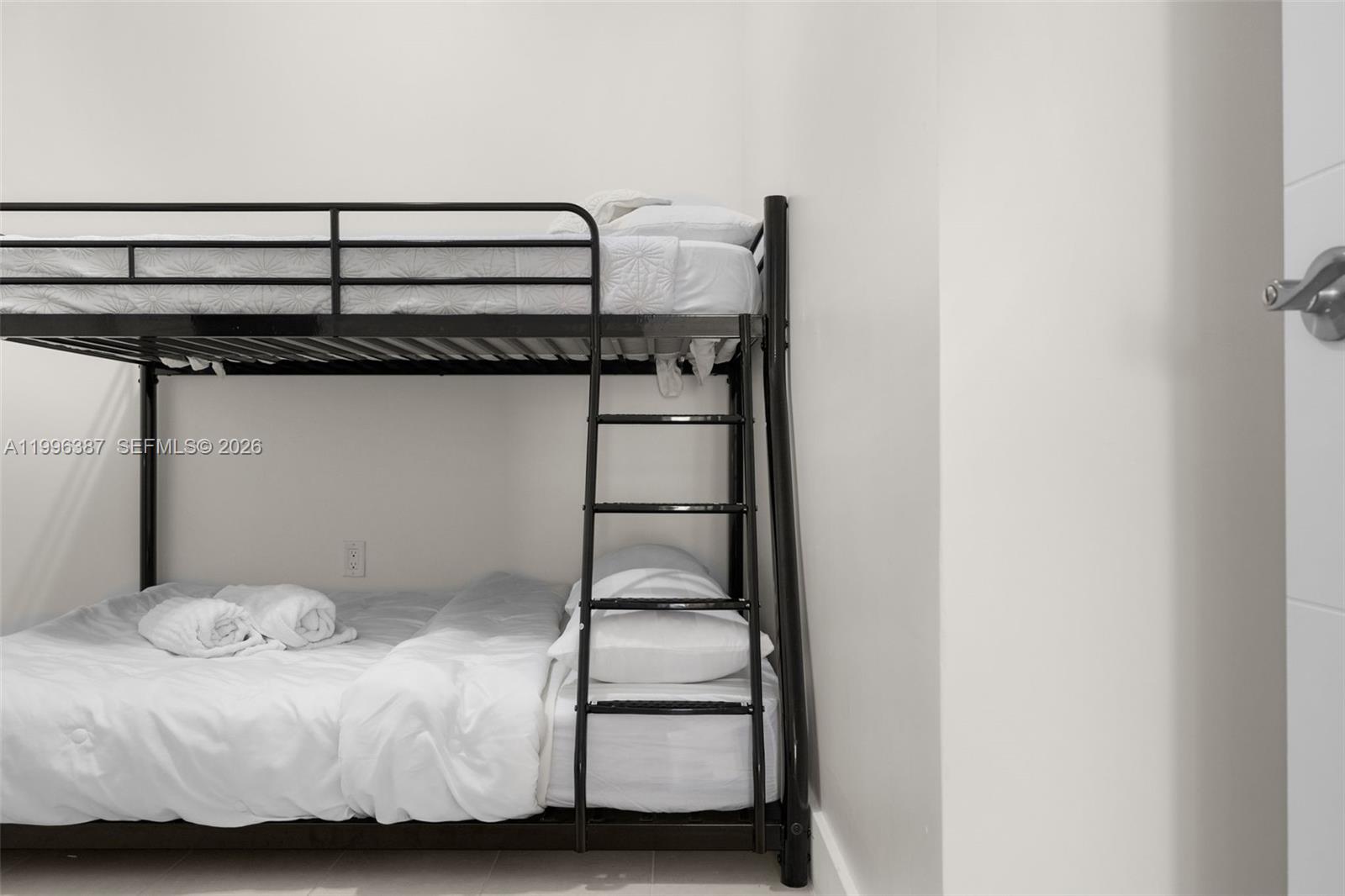 AMD PL BAY RIDGE - Residential Lease