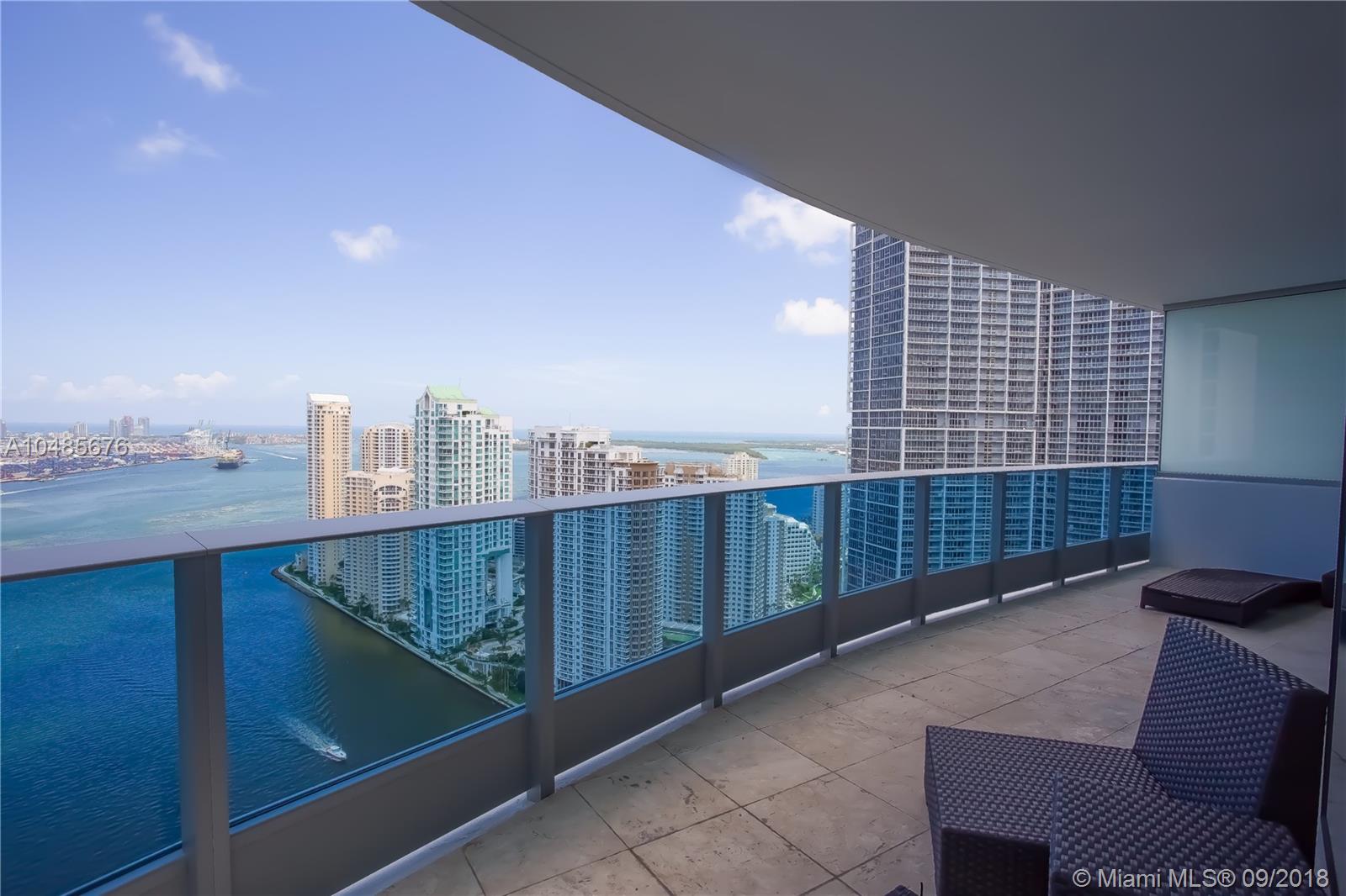 Amazing corner unit. Epic residences offers the very finest and most luxurious finishes and amenities. Available for short term lease.