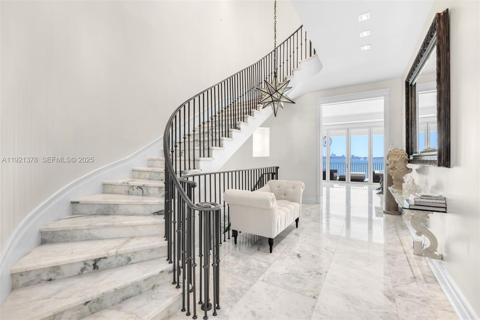 TREASURE ISLAND - Residential