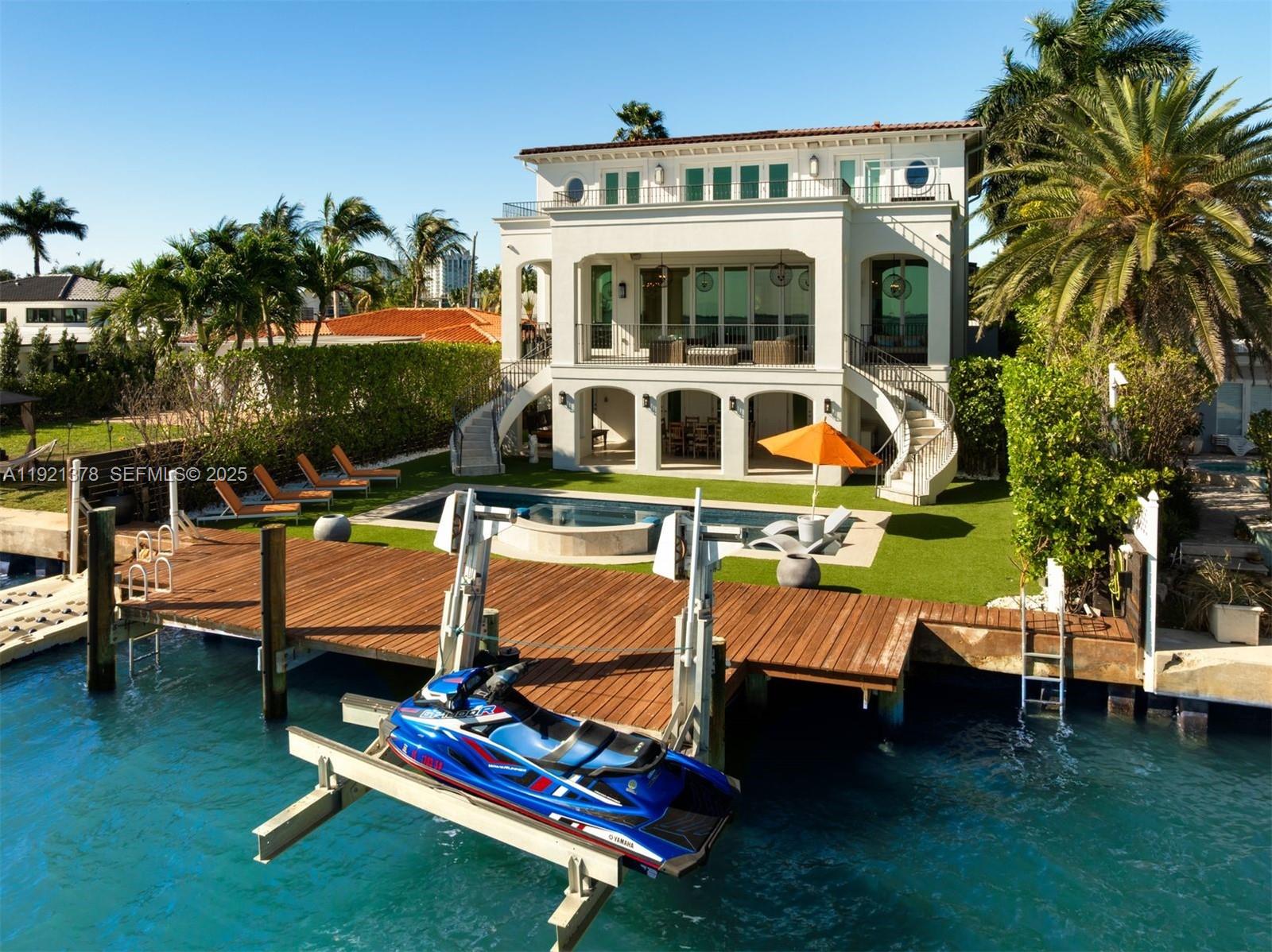 TREASURE ISLAND - Residential