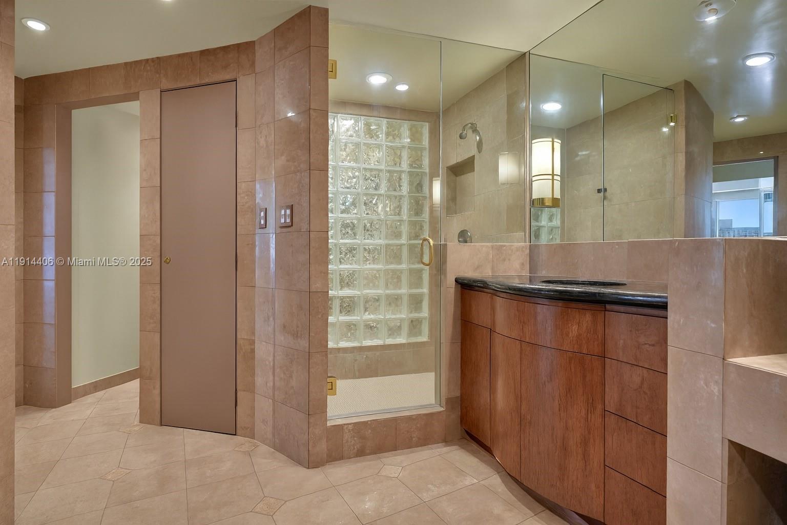 PALM BAY TOWERS CONDO - Residential