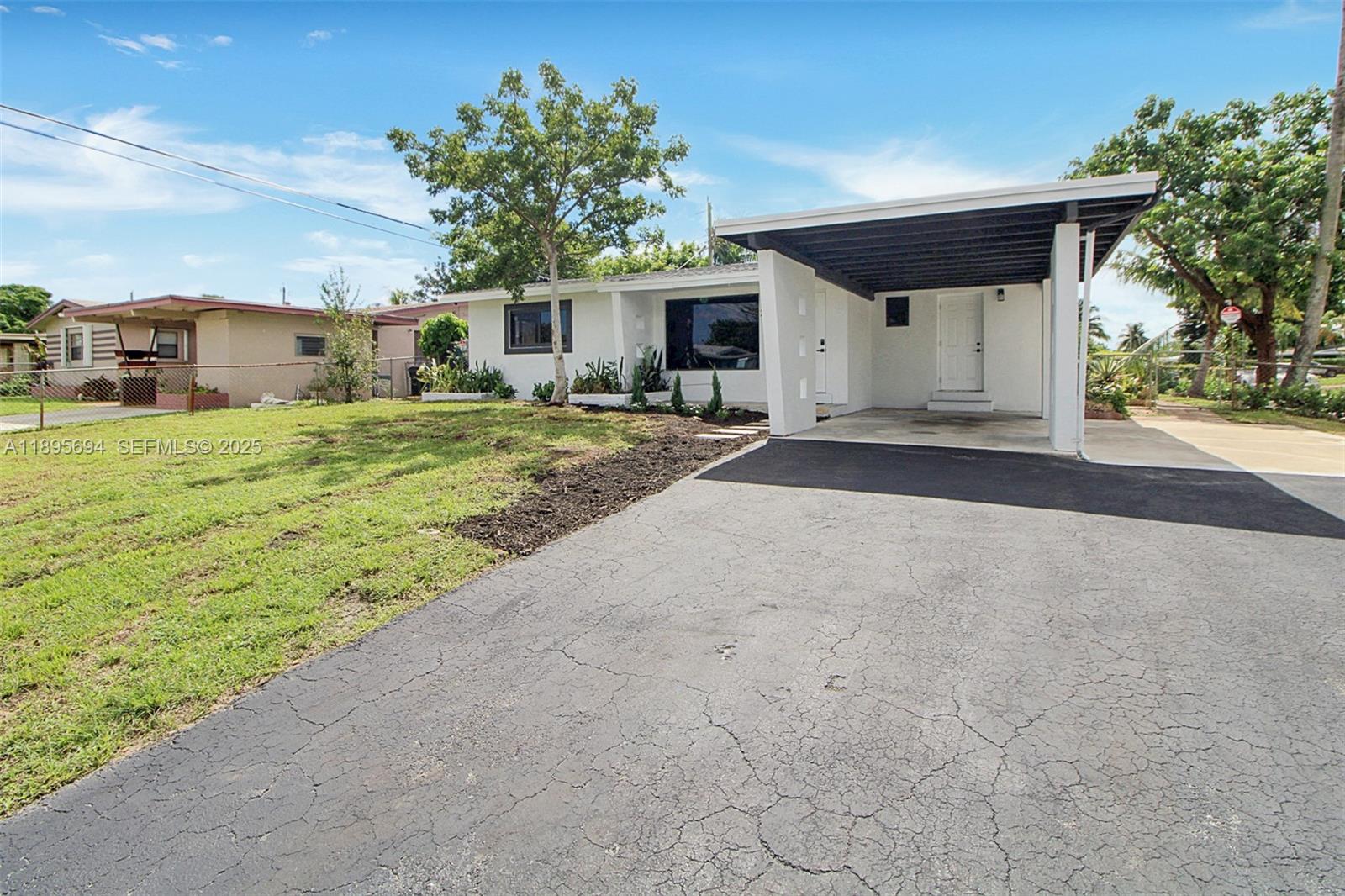 MIDLAND 1ST ADD - Residential