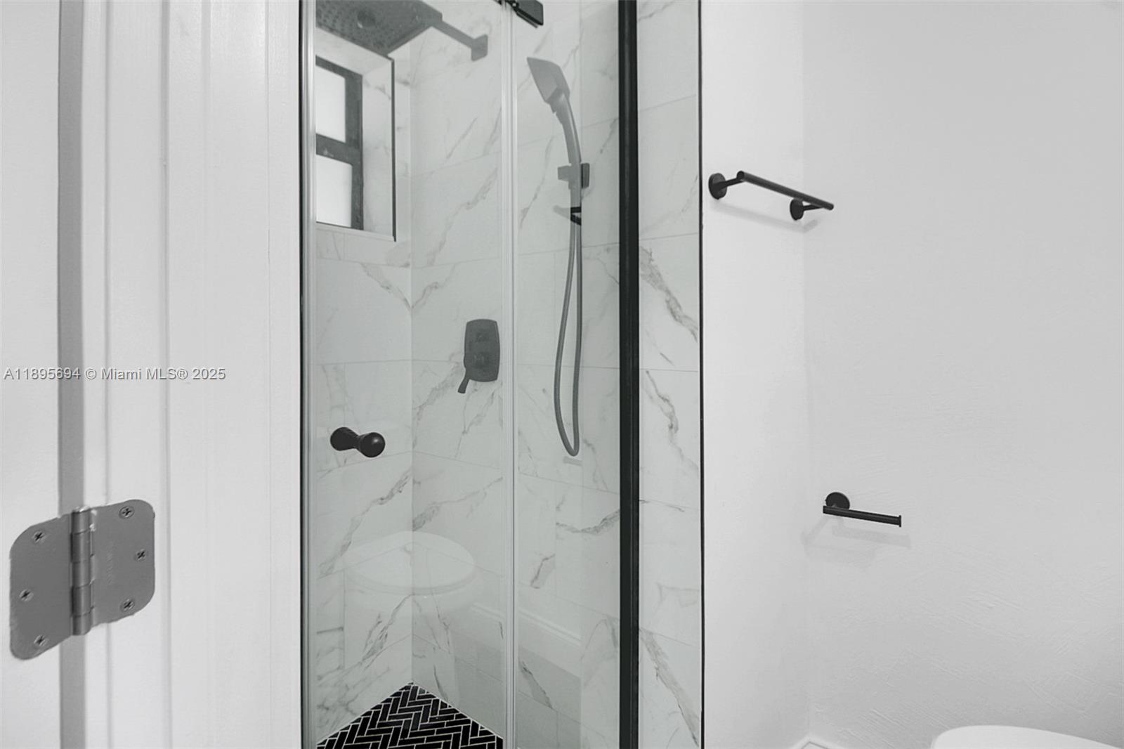 MIDLAND 1ST ADD - Residential