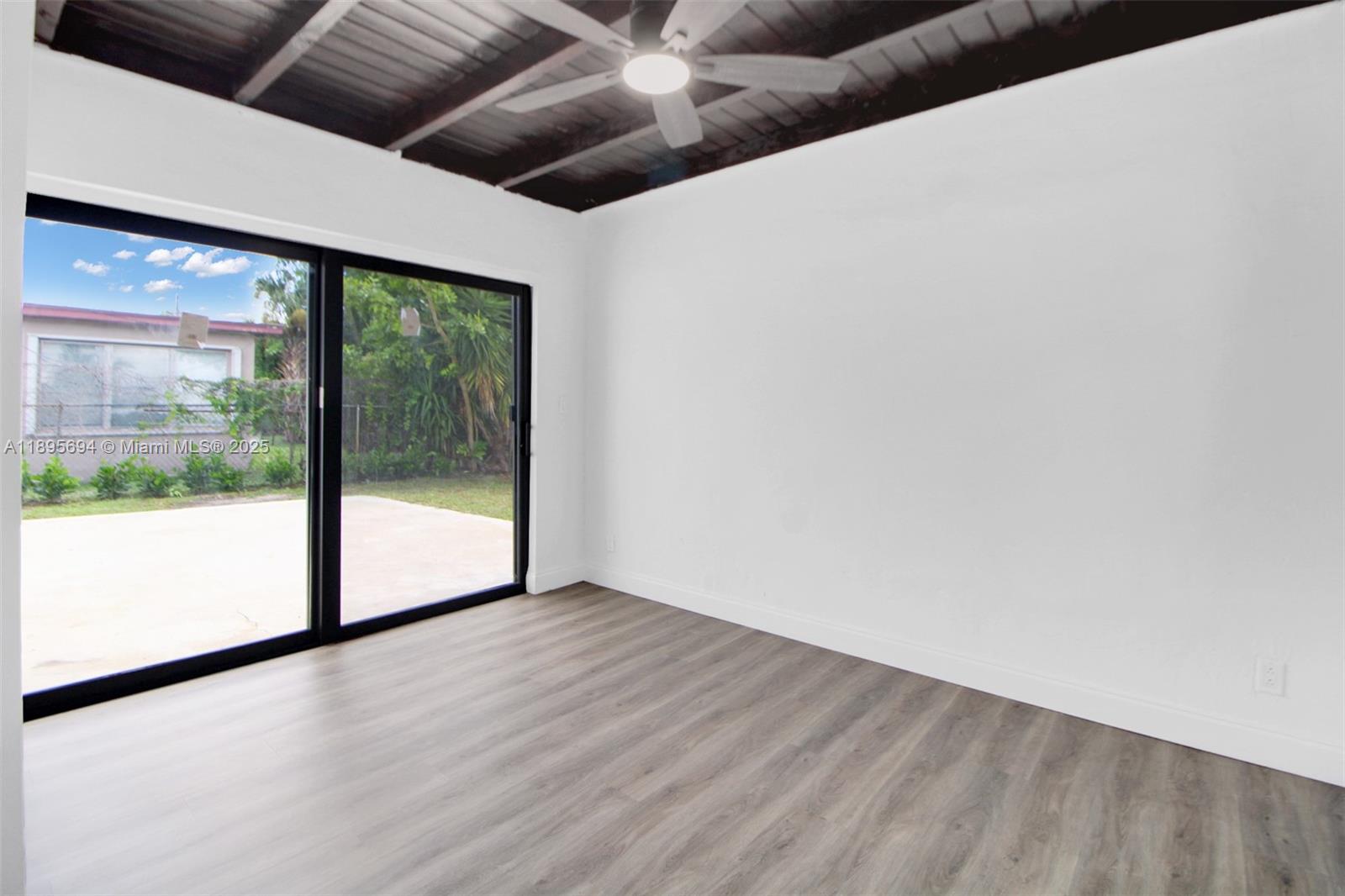 MIDLAND 1ST ADD - Residential