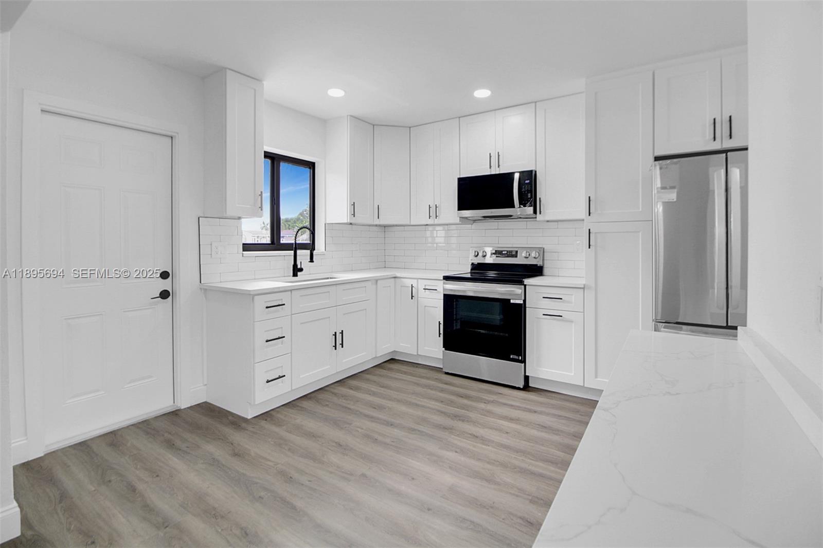 MIDLAND 1ST ADD - Residential