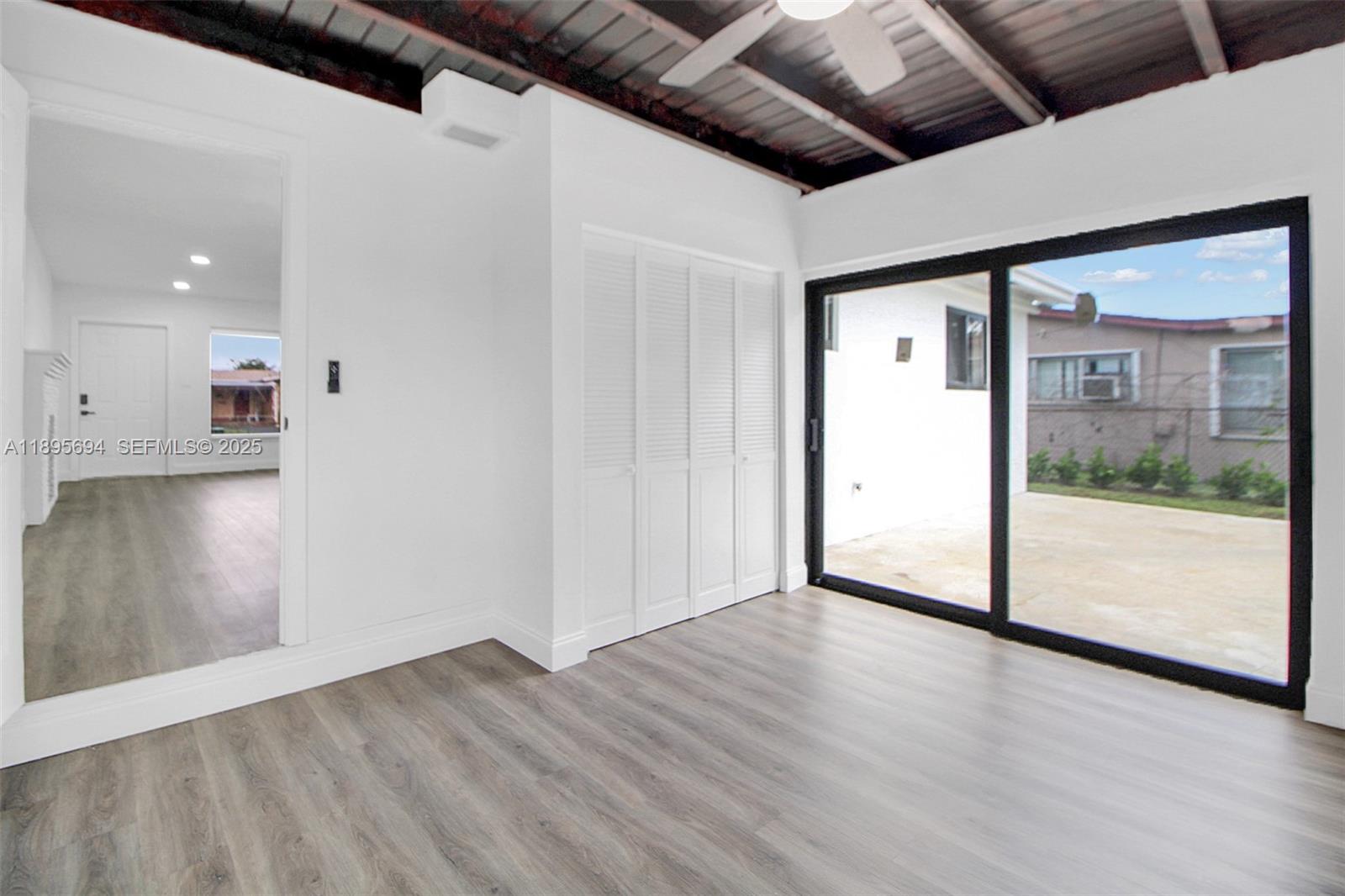 MIDLAND 1ST ADD - Residential