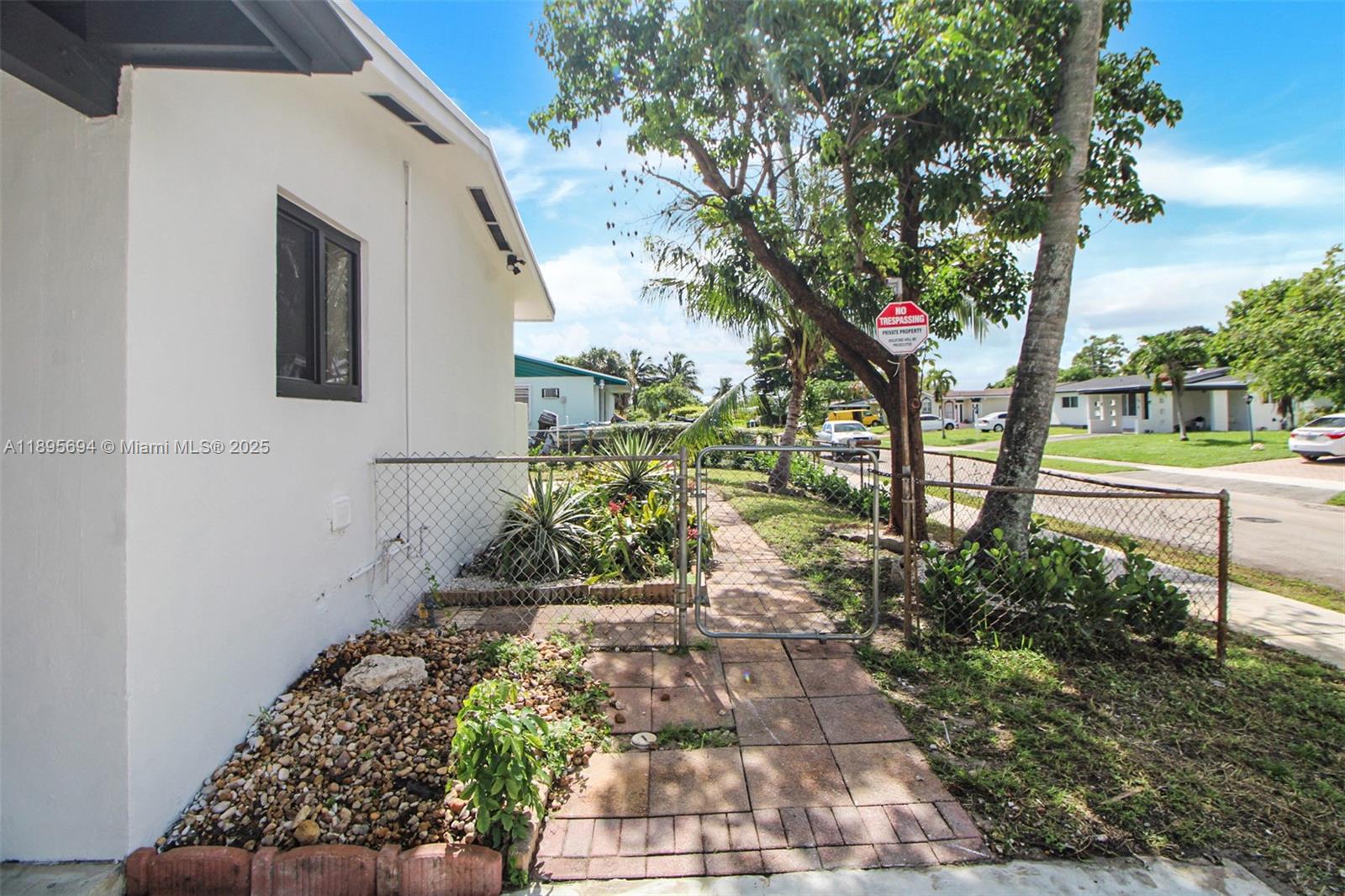 MIDLAND 1ST ADD - Residential