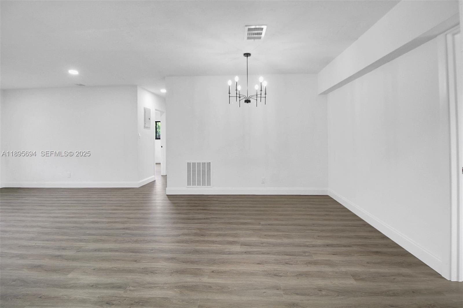 MIDLAND 1ST ADD - Residential