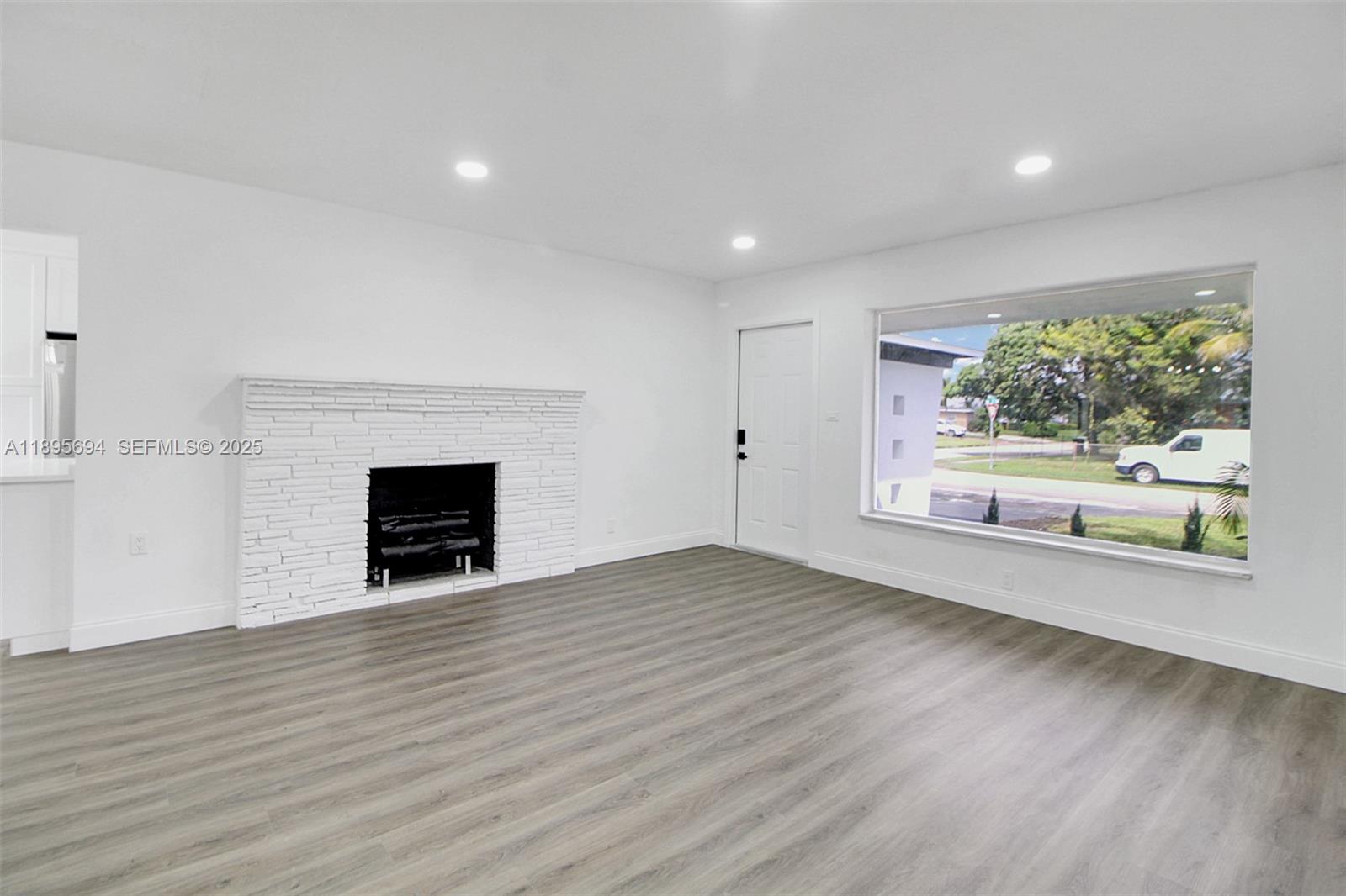 MIDLAND 1ST ADD - Residential