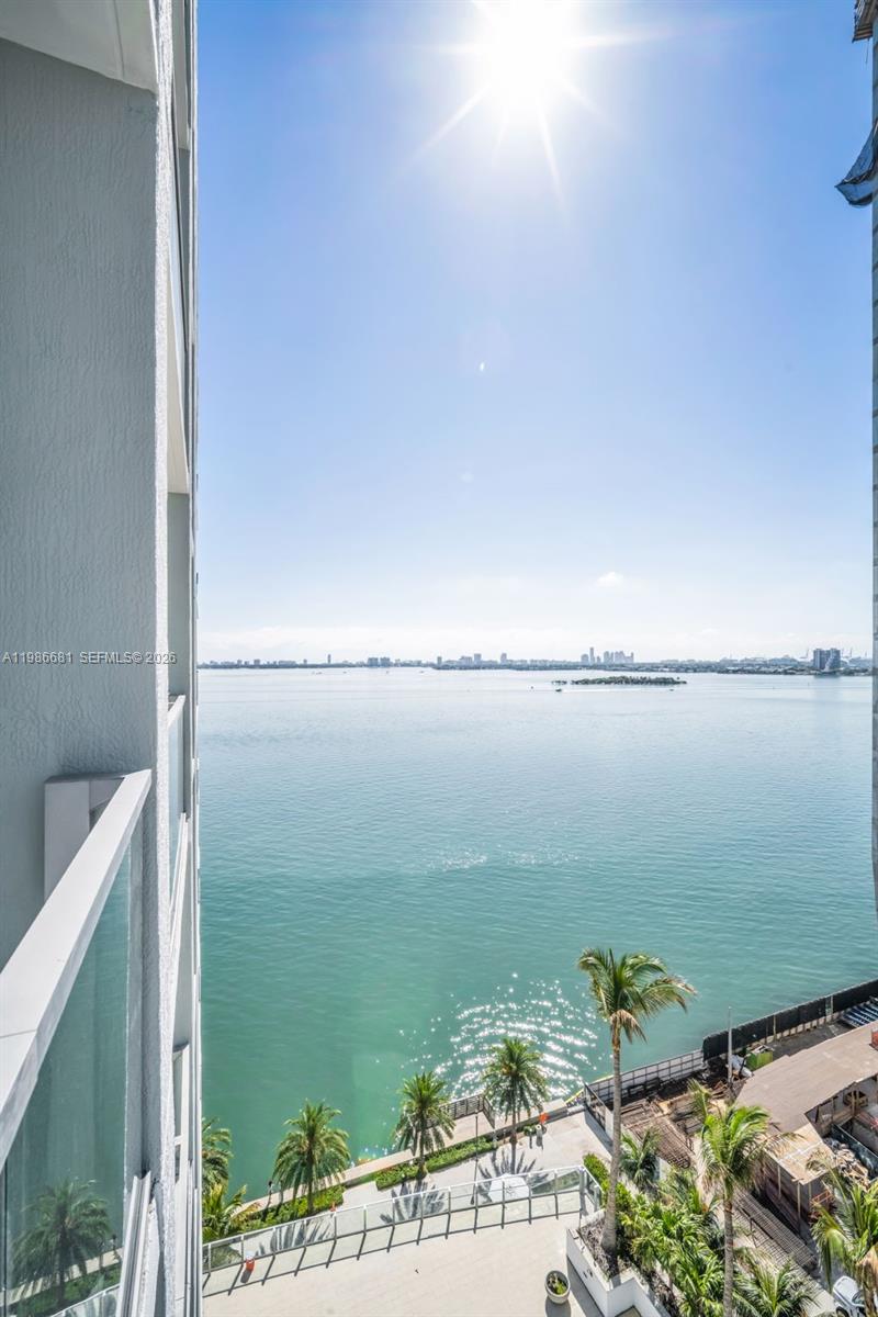 BISCAYNE BEACH CONDO - Residential