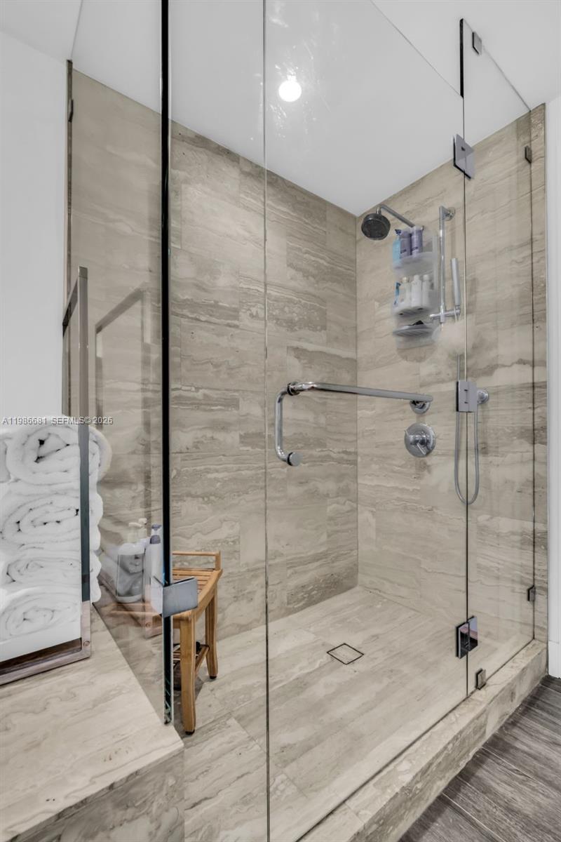 BISCAYNE BEACH CONDO - Residential