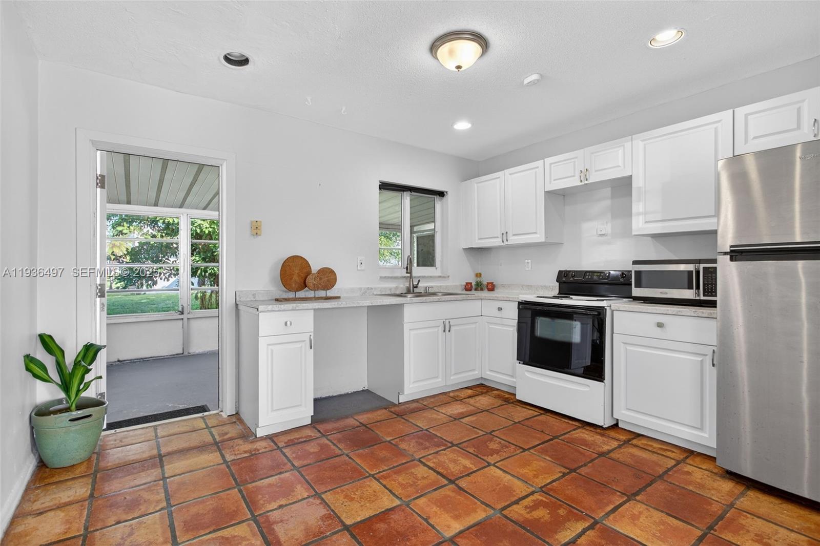 MAINLANDS OF TAMARAC LAKE - Residential