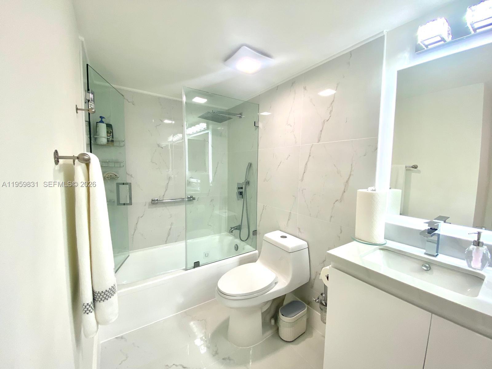 WINSTON TOWERS 600 CONDO - Residential