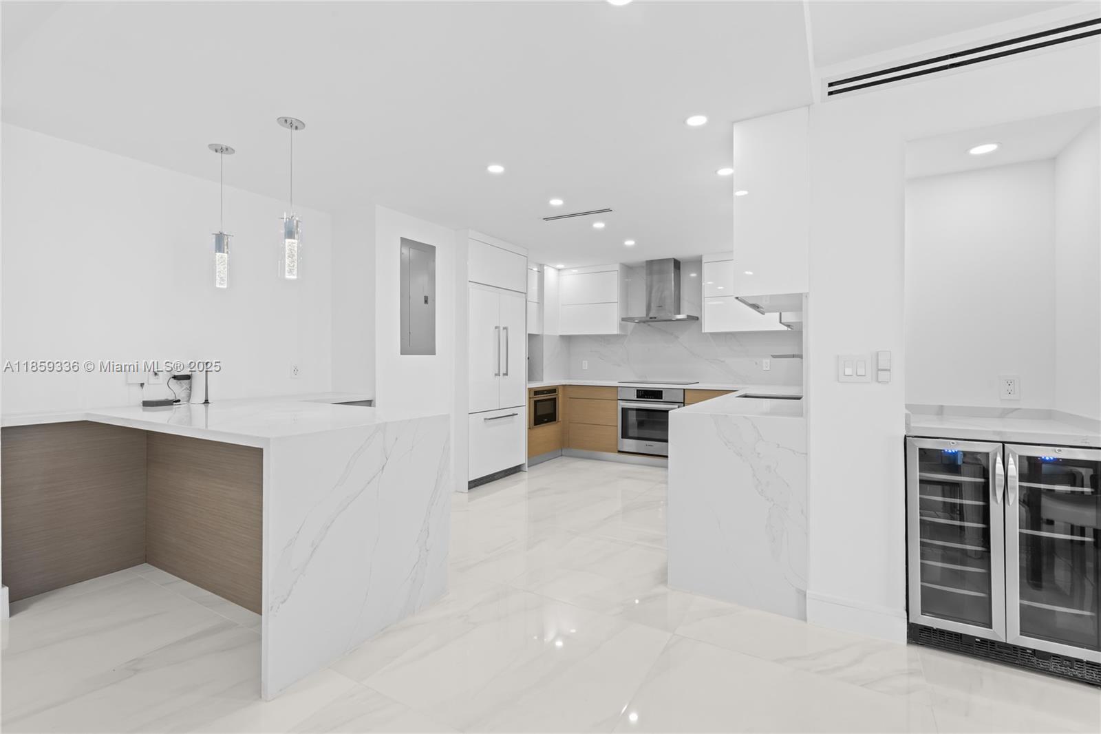 9801 Collins Ave 20G