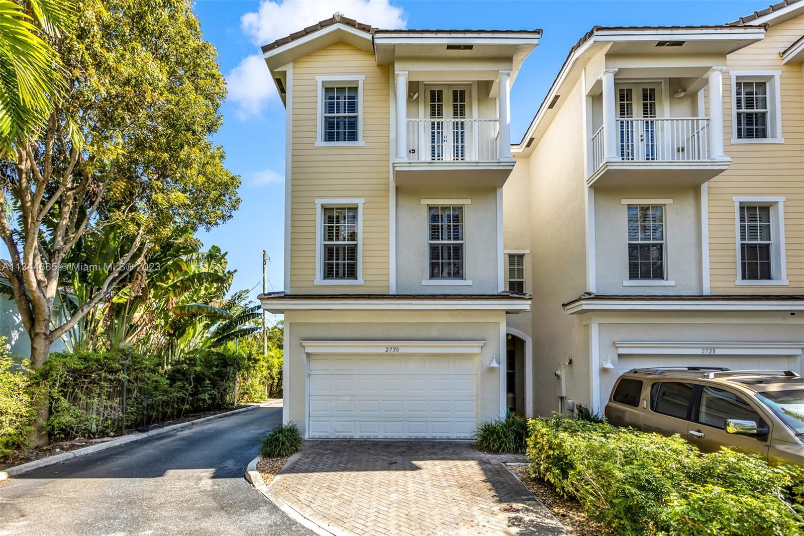 Photo 1 of 36 of 2730 Old Florida Trl 2730 townhome