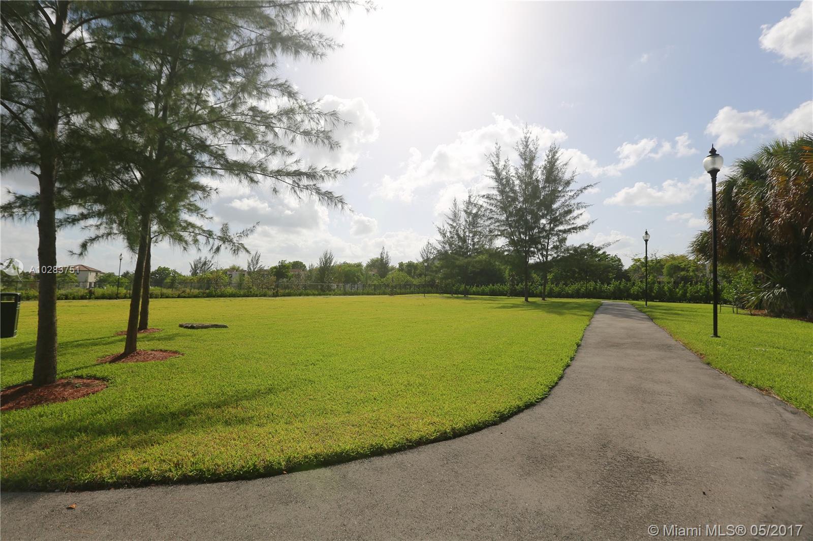 FOXCROFT APTS INC CONDO - Residential Lease