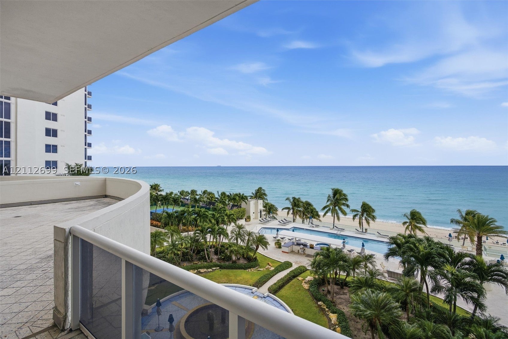 19111 Collins Ave 505