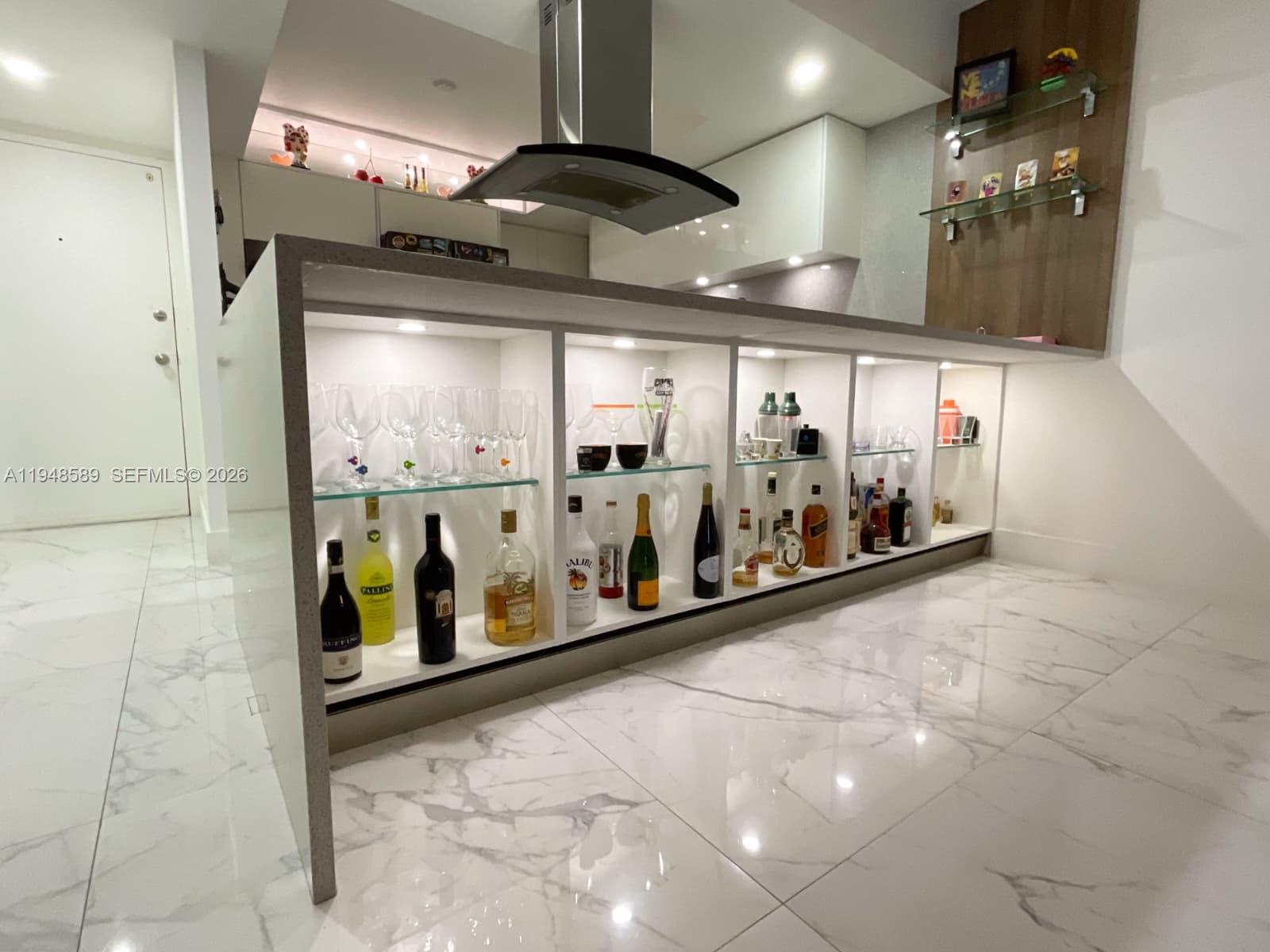 BUCKLEY TOWERS CONDO - EA - Residential