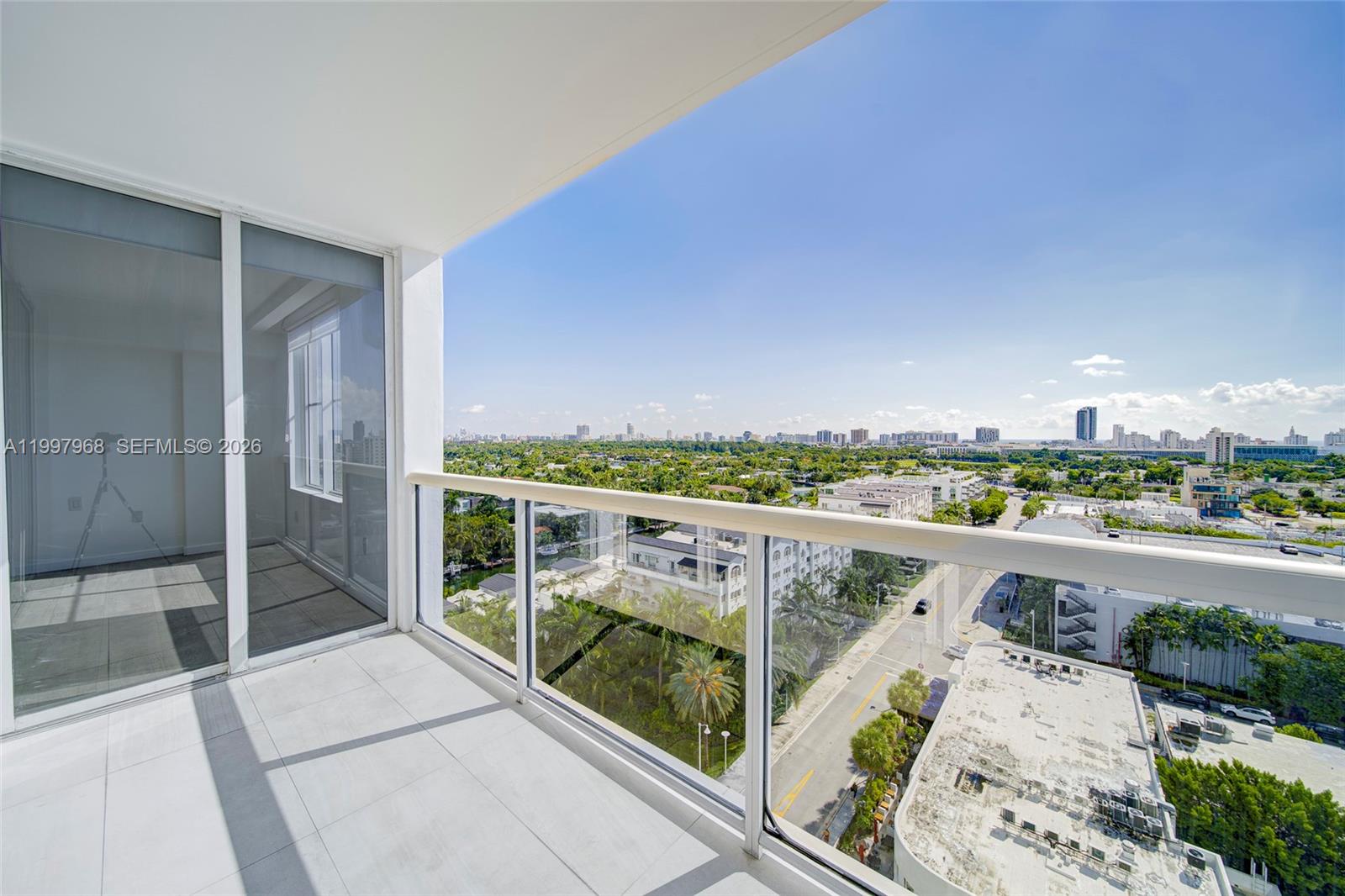 SUNSET HARBOUR NORTH COND - Residential Lease