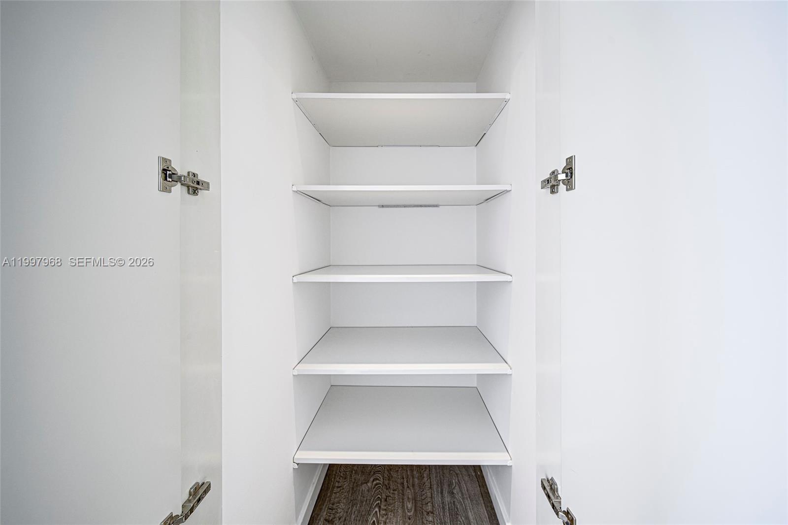 SUNSET HARBOUR NORTH COND - Residential Lease