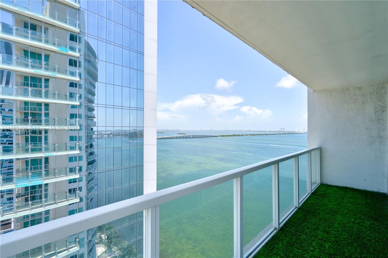 ONYX ON THE BAY CONDO - Residential