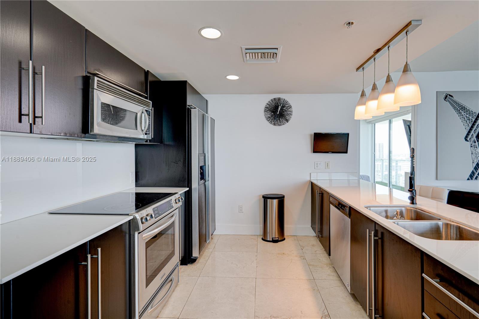 ONYX ON THE BAY CONDO - Residential