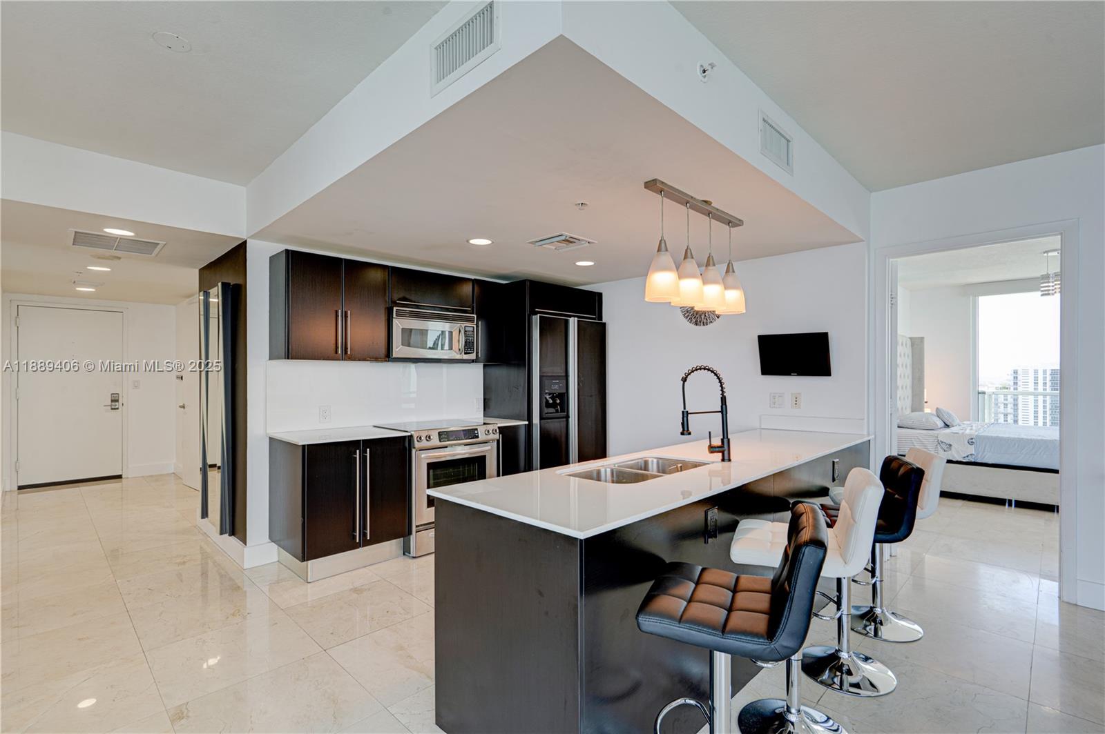 ONYX ON THE BAY CONDO - Residential