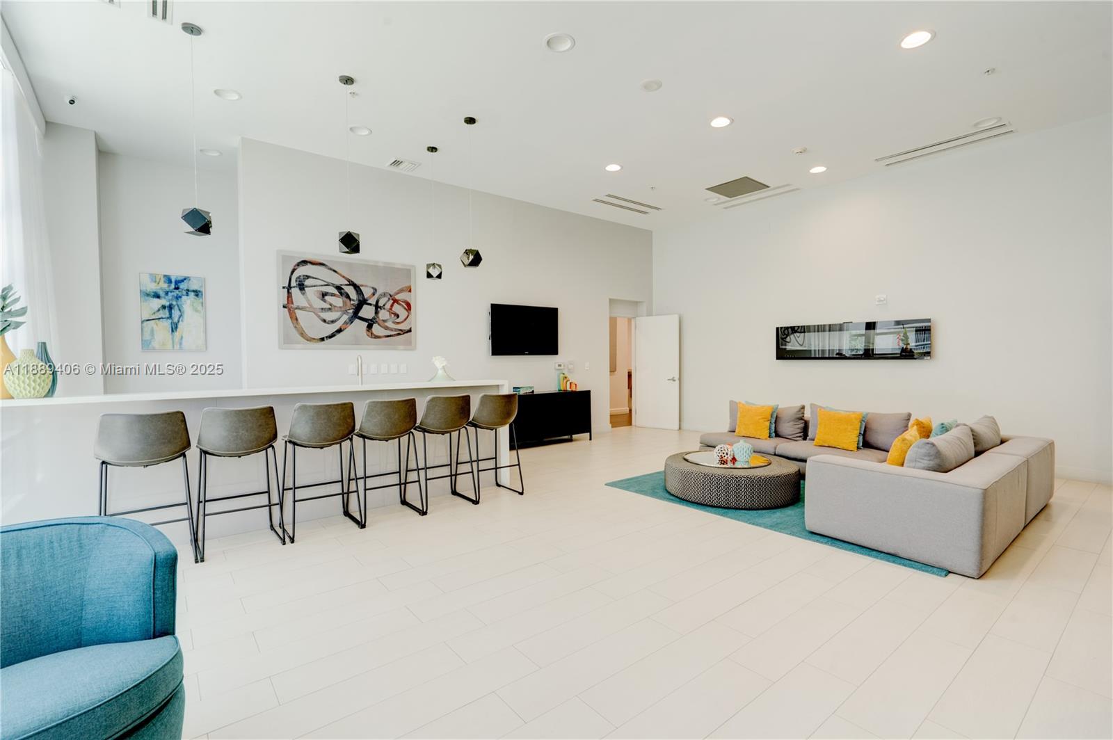 ONYX ON THE BAY CONDO - Residential