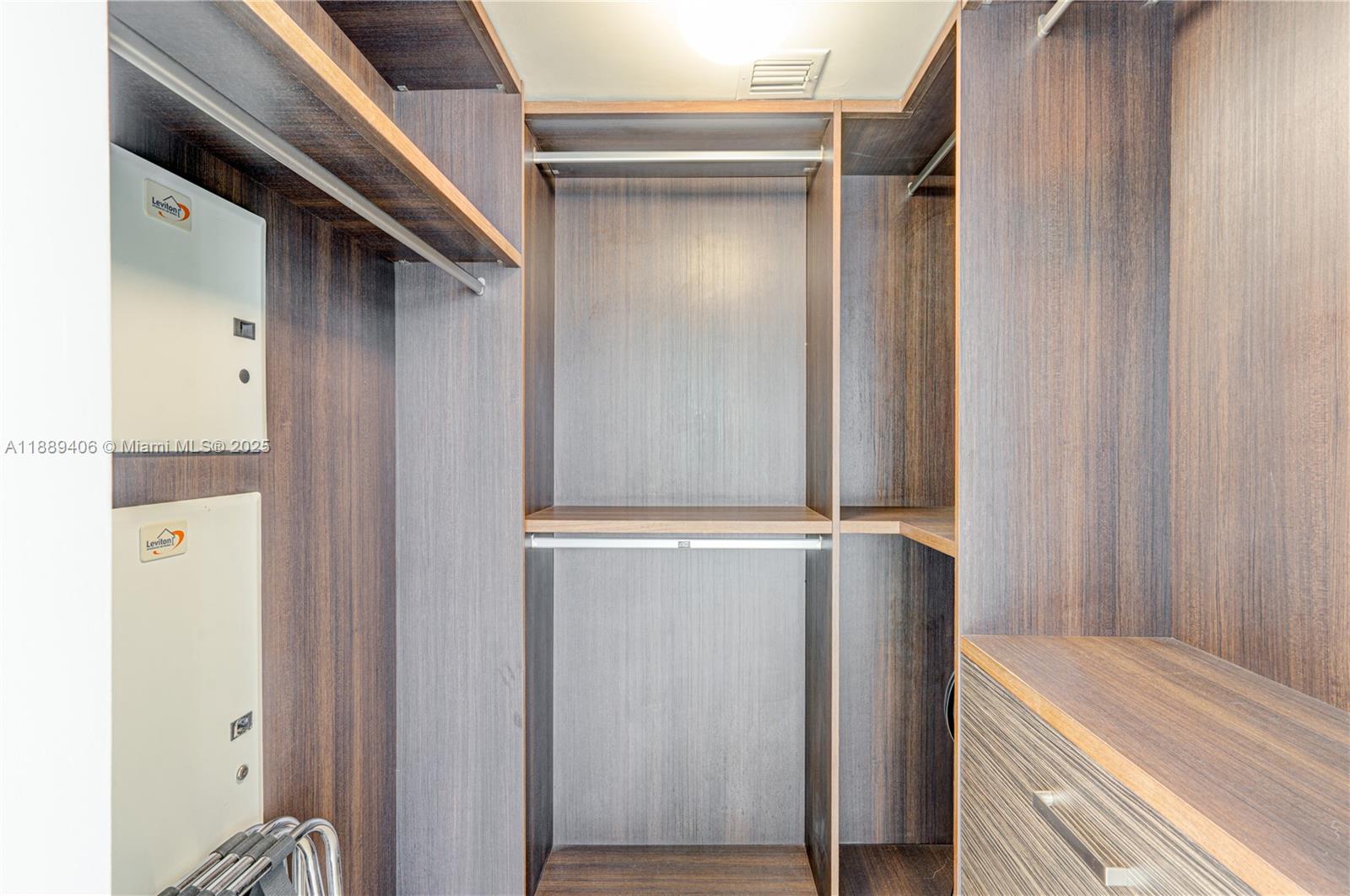 ONYX ON THE BAY CONDO - Residential