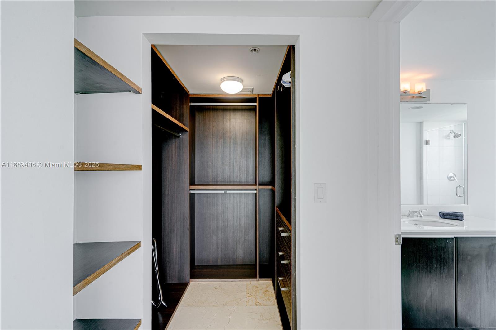 ONYX ON THE BAY CONDO - Residential