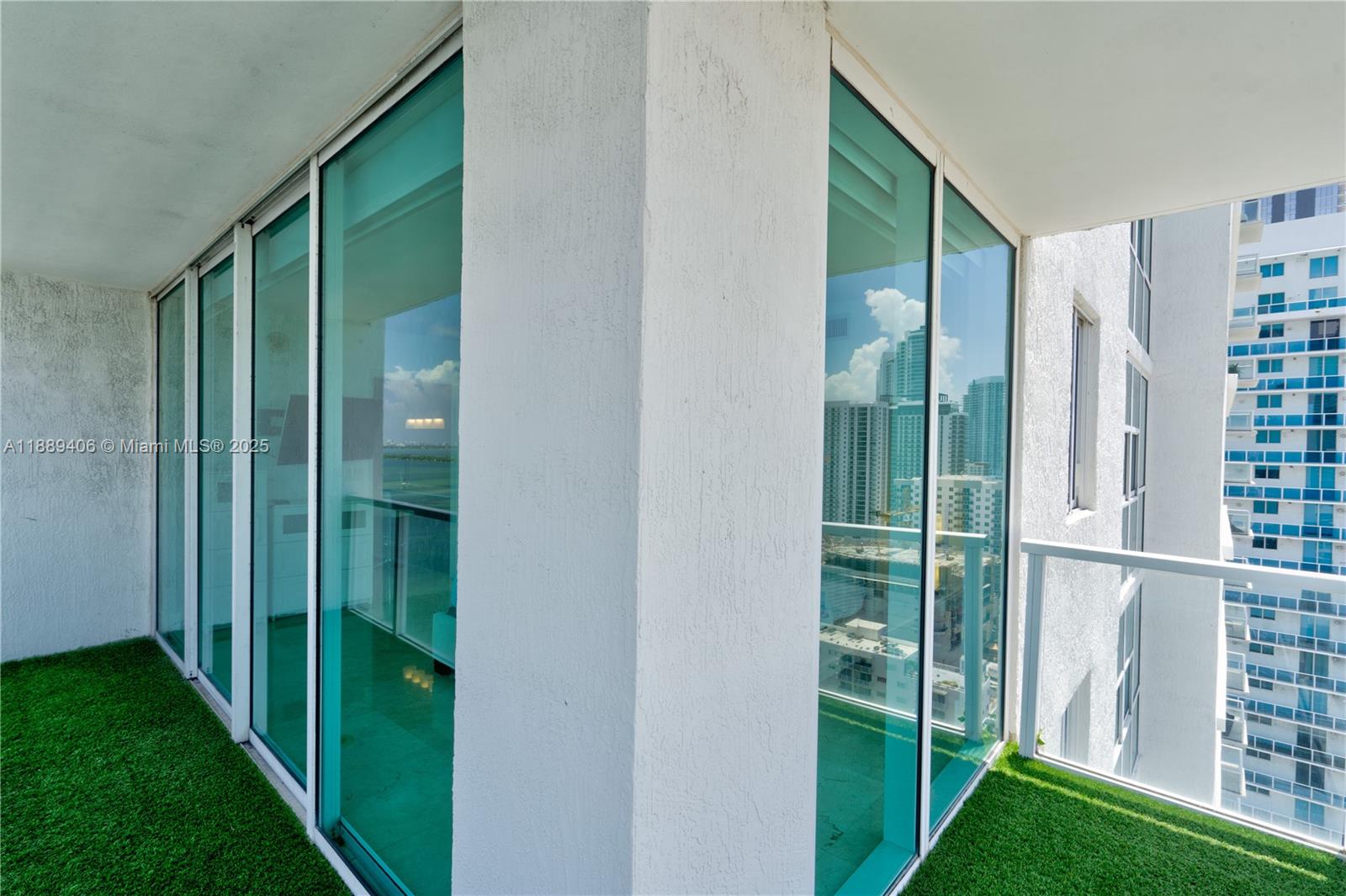 ONYX ON THE BAY CONDO - Residential