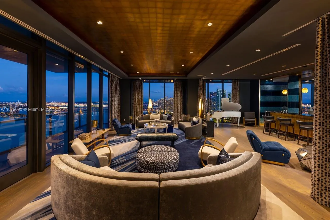 Miami, Florida 33137, United States, 3 Bedrooms Bedrooms, ,5 BathroomsBathrooms,Residential,Active,204315