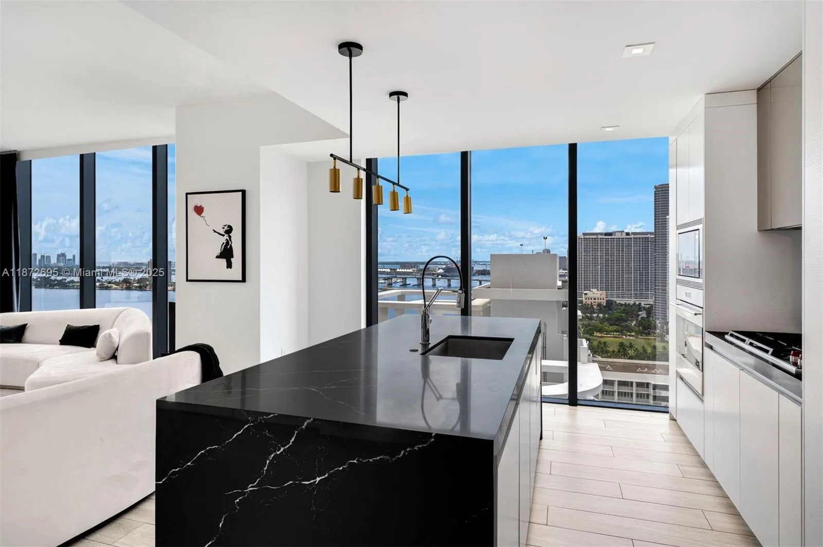 Miami, Florida 33137, United States, 3 Bedrooms Bedrooms, ,5 BathroomsBathrooms,Residential,Active,204315