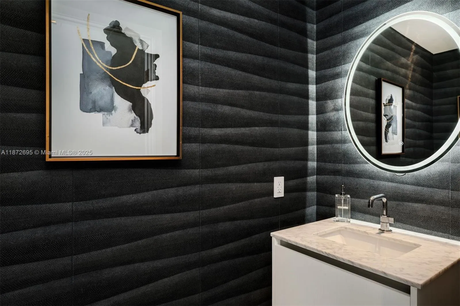 Miami, Florida 33137, United States, 3 Bedrooms Bedrooms, ,5 BathroomsBathrooms,Residential,Active,204315