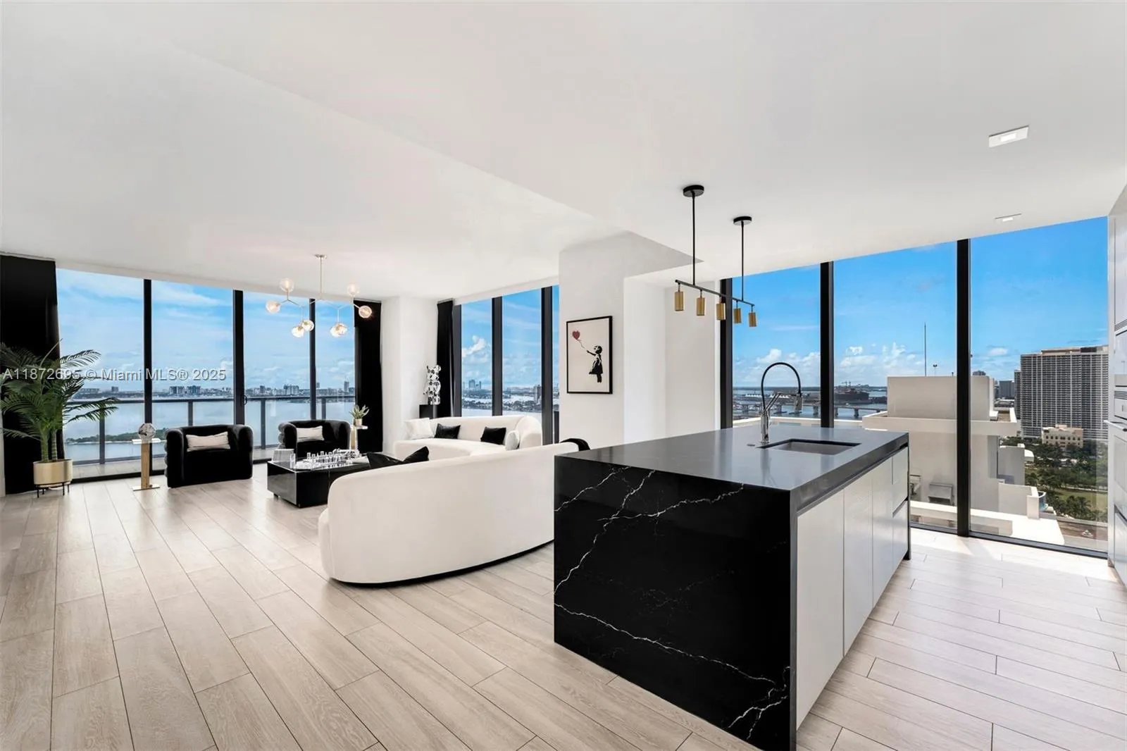 Miami, Florida 33137, United States, 3 Bedrooms Bedrooms, ,5 BathroomsBathrooms,Residential,Active,204315