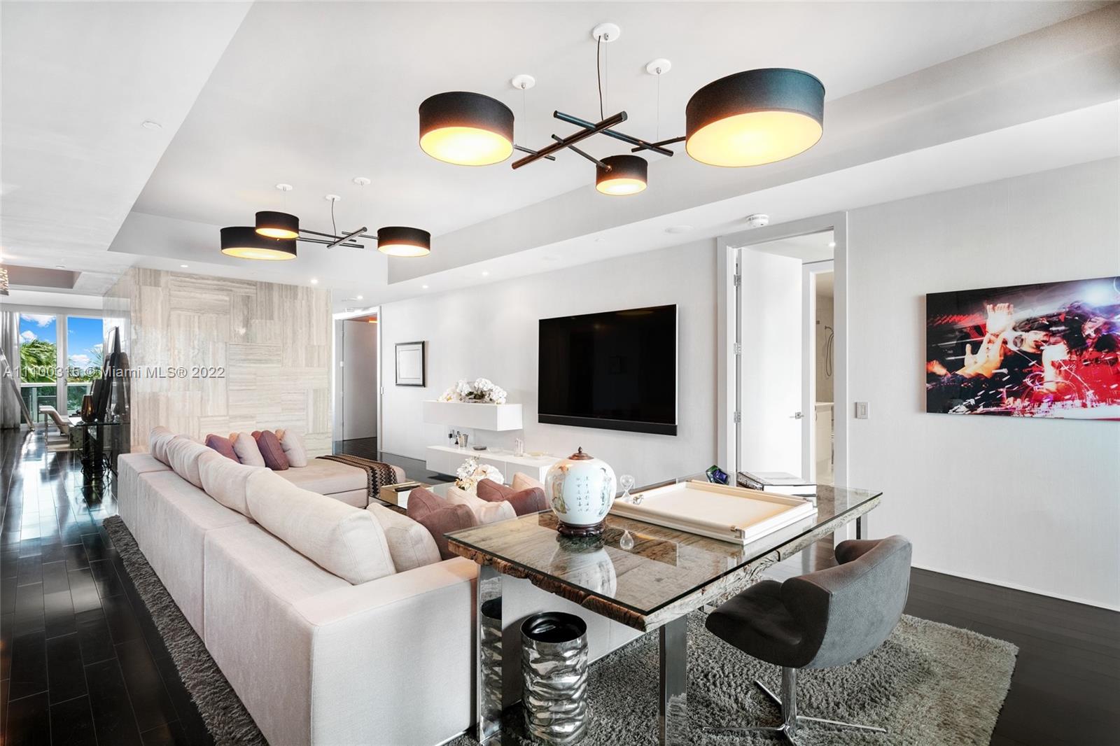 THE RESIDENCES AT THE BAT - Residential