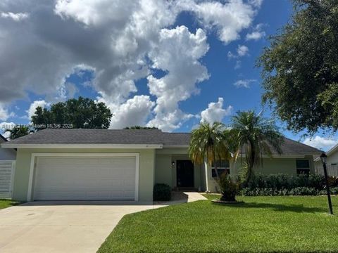 10514 SW 127th Ct Miami FL 33186