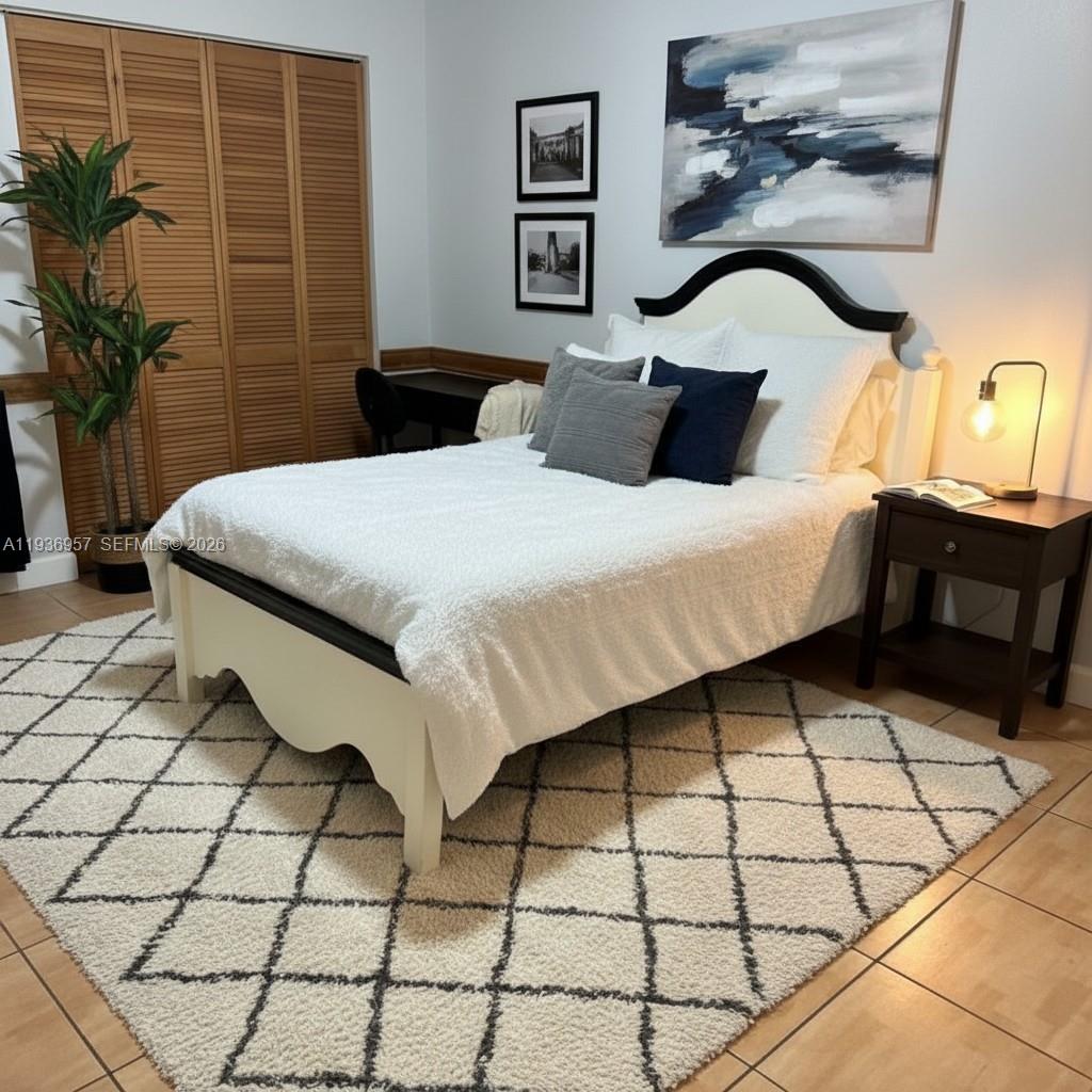 ROYAL GLEN - Residential