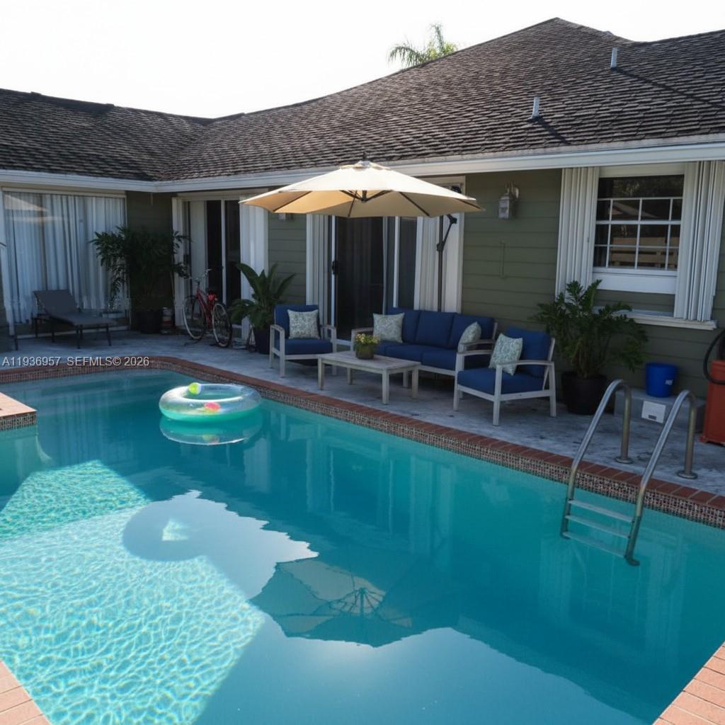 ROYAL GLEN - Residential