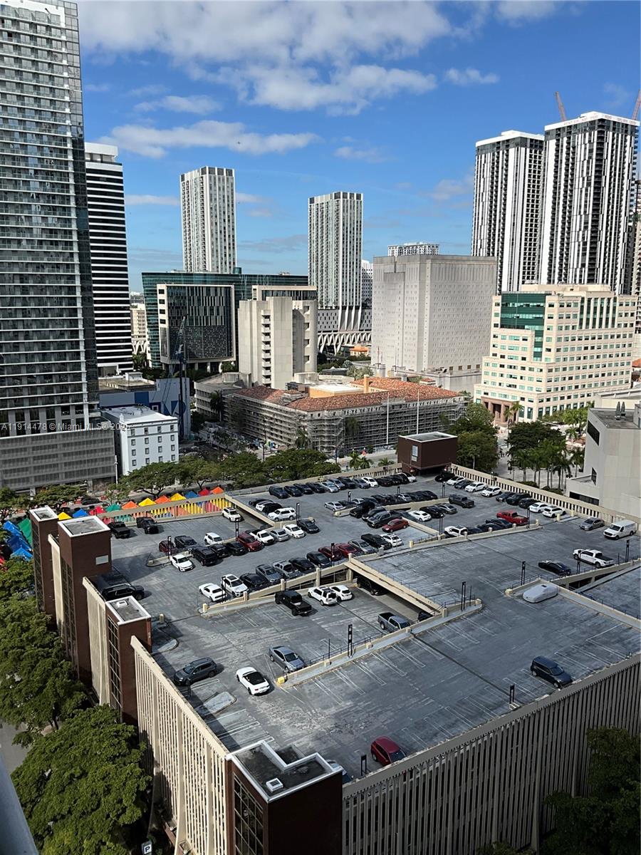 THE LOFT DOWNTOWN II COND - Residential Lease