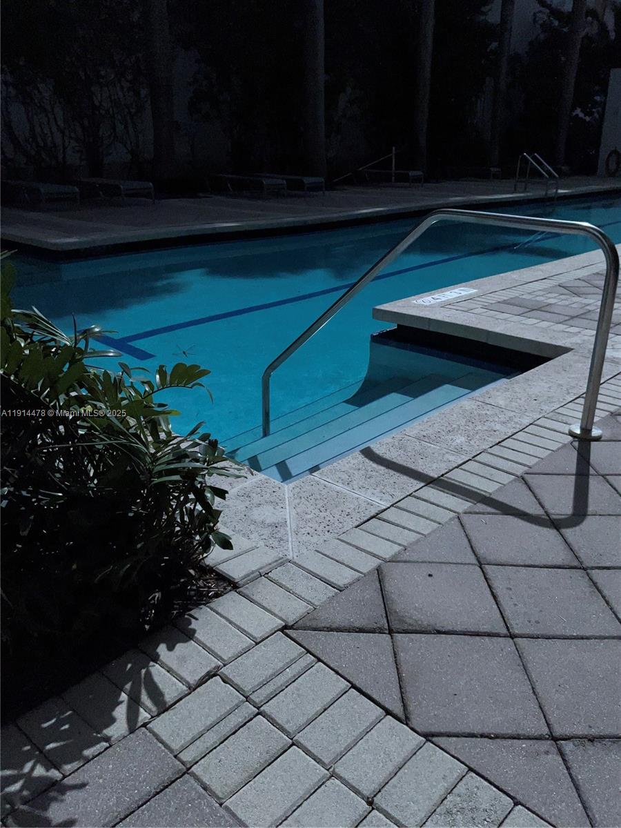 THE LOFT DOWNTOWN II COND - Residential Lease