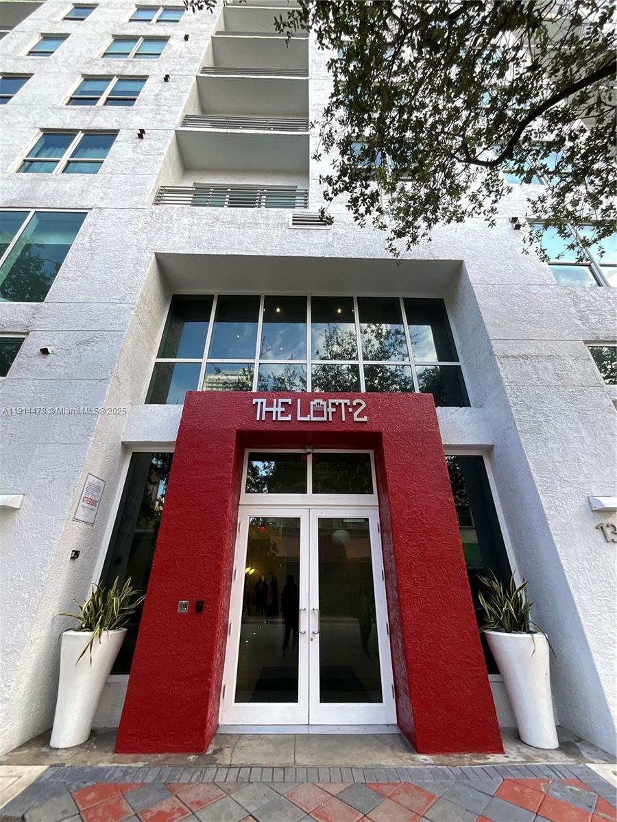 THE LOFT DOWNTOWN II COND - Residential Lease