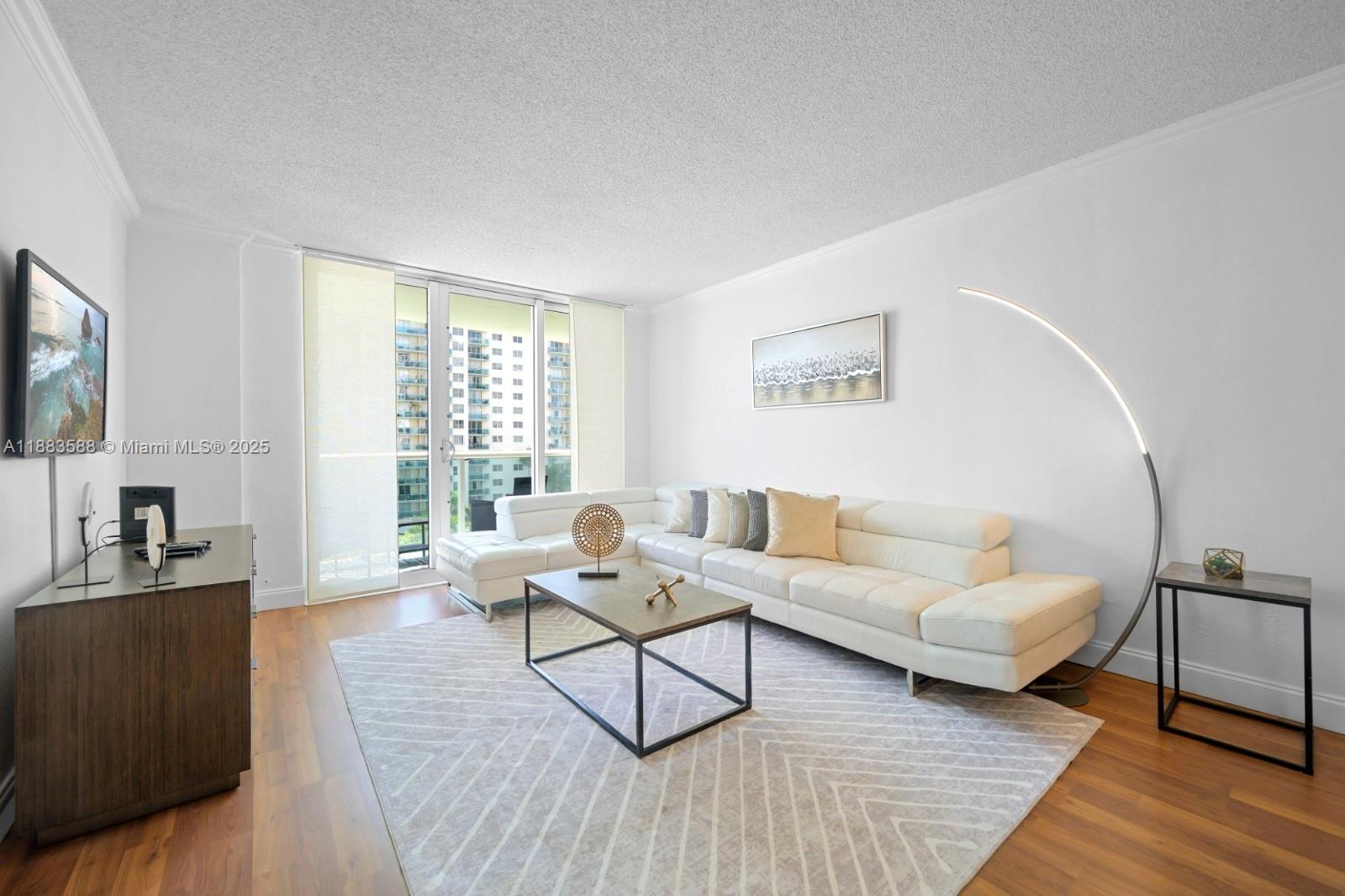 OCEANVIEW BUILDING B COND - Residential Lease