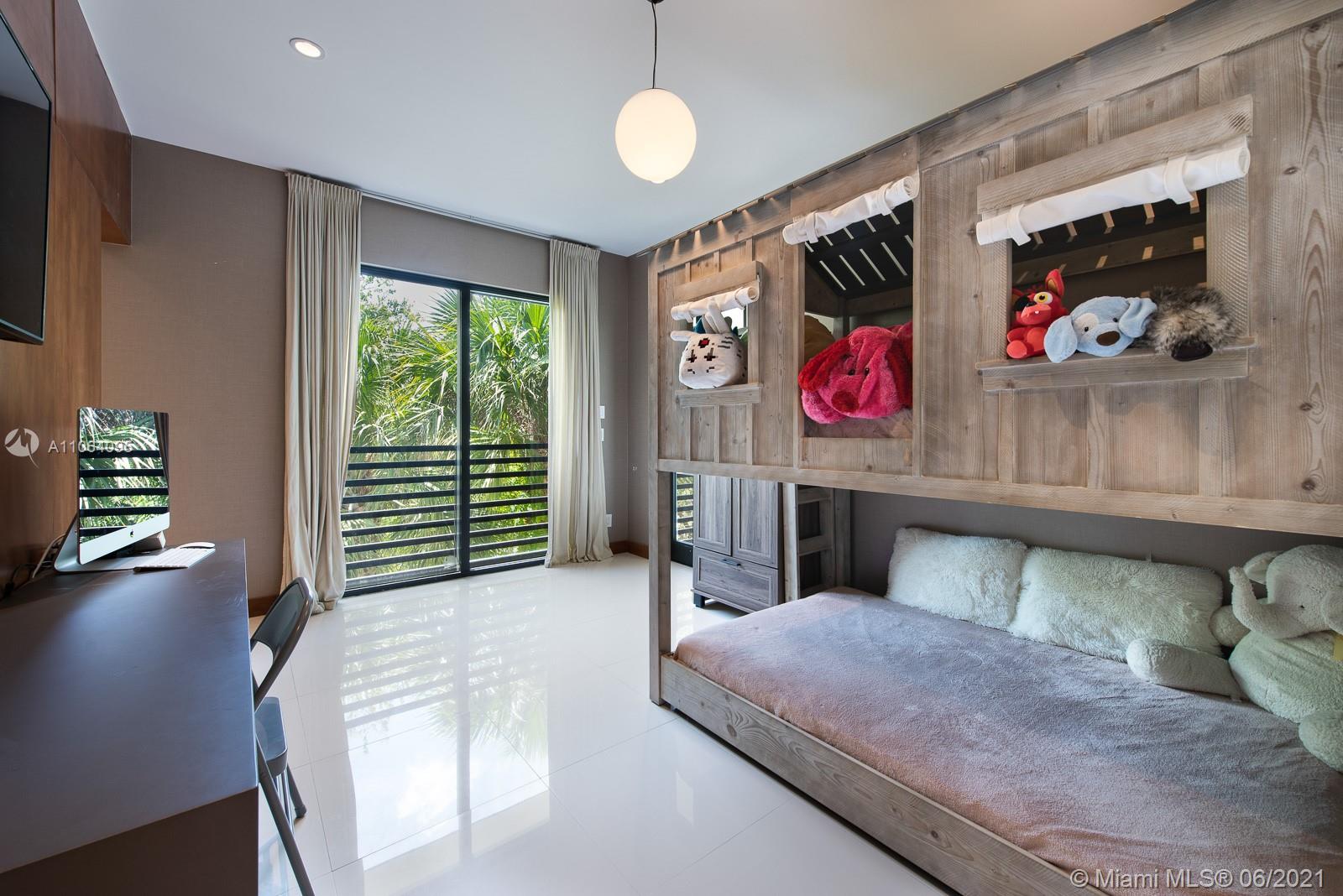 SHORECREST - Residential