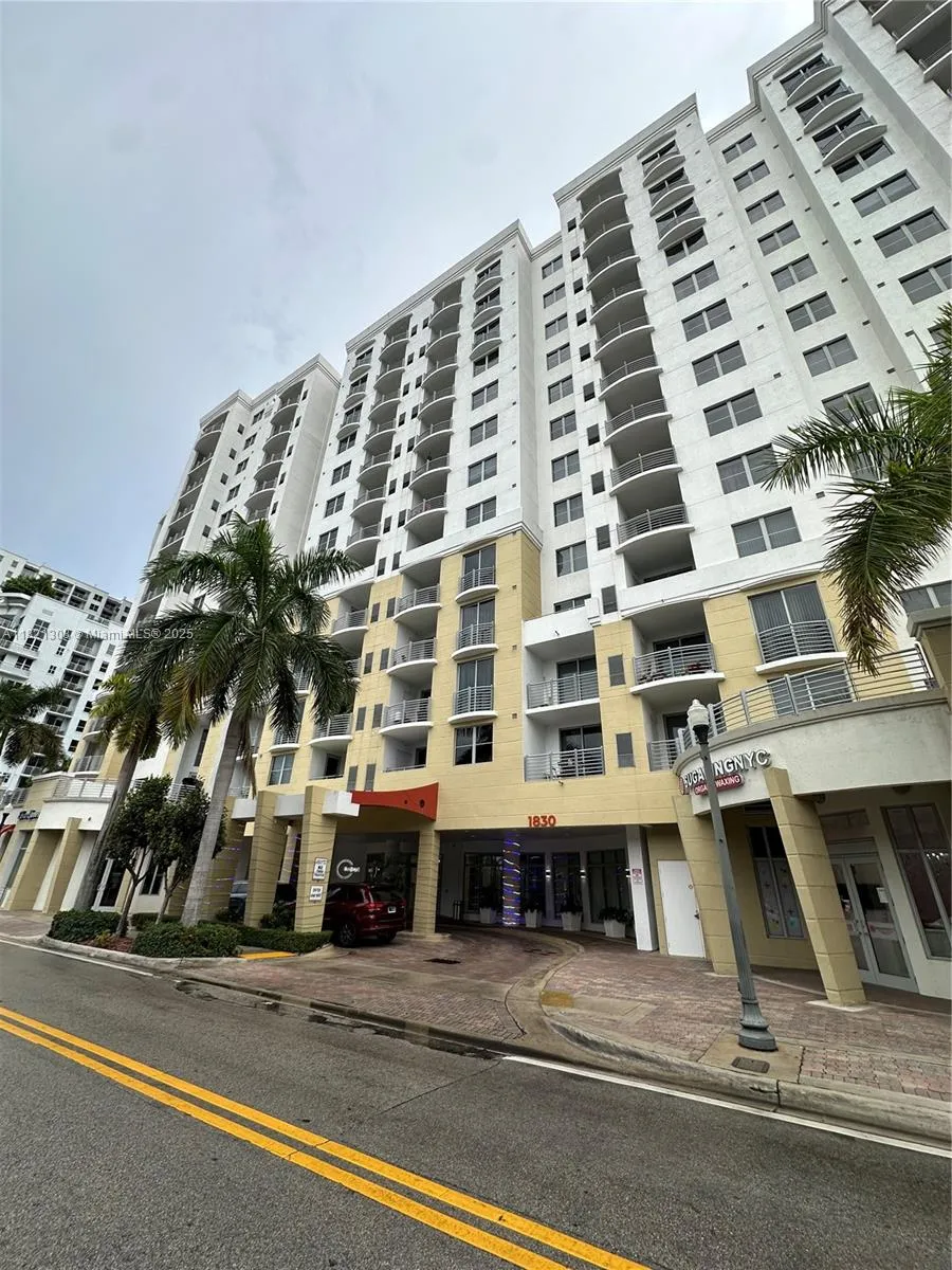 Hollywood, Florida 33020, United States, 1 Bedroom Bedrooms, ,1 BathroomBathrooms,Residential,Active,150543