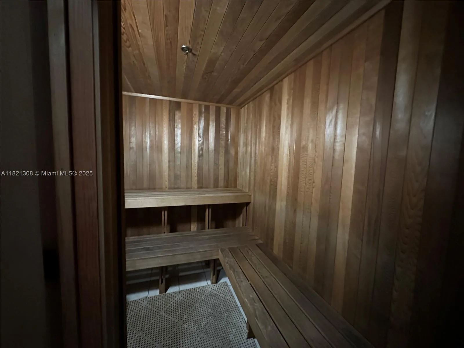 Hollywood, Florida 33020, United States, 1 Bedroom Bedrooms, ,1 BathroomBathrooms,Residential,Active,150543