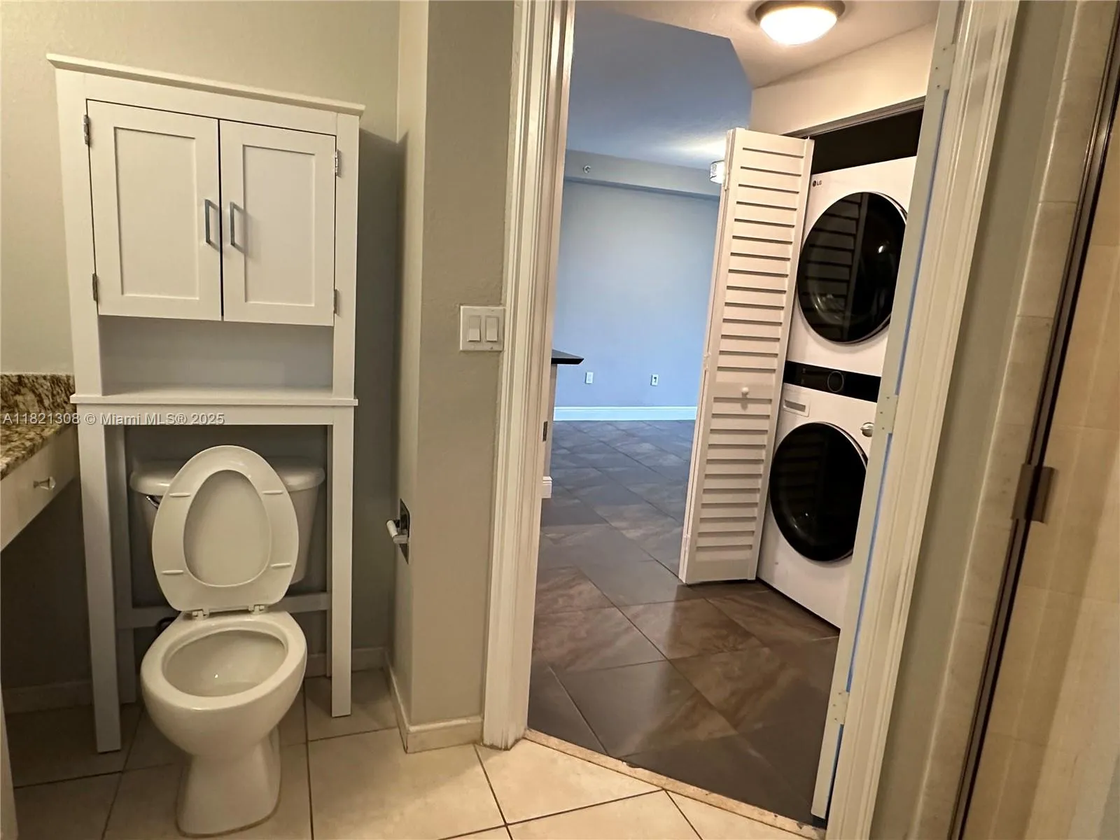 Hollywood, Florida 33020, United States, 1 Bedroom Bedrooms, ,1 BathroomBathrooms,Residential,Active,150543