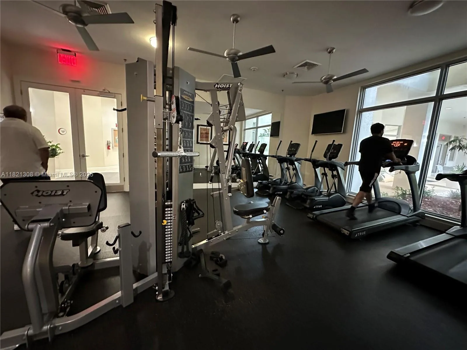 Hollywood, Florida 33020, United States, 1 Bedroom Bedrooms, ,1 BathroomBathrooms,Residential,Active,150543