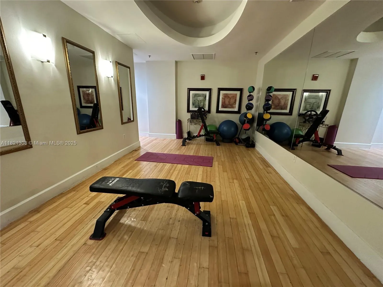 Hollywood, Florida 33020, United States, 1 Bedroom Bedrooms, ,1 BathroomBathrooms,Residential,Active,150543